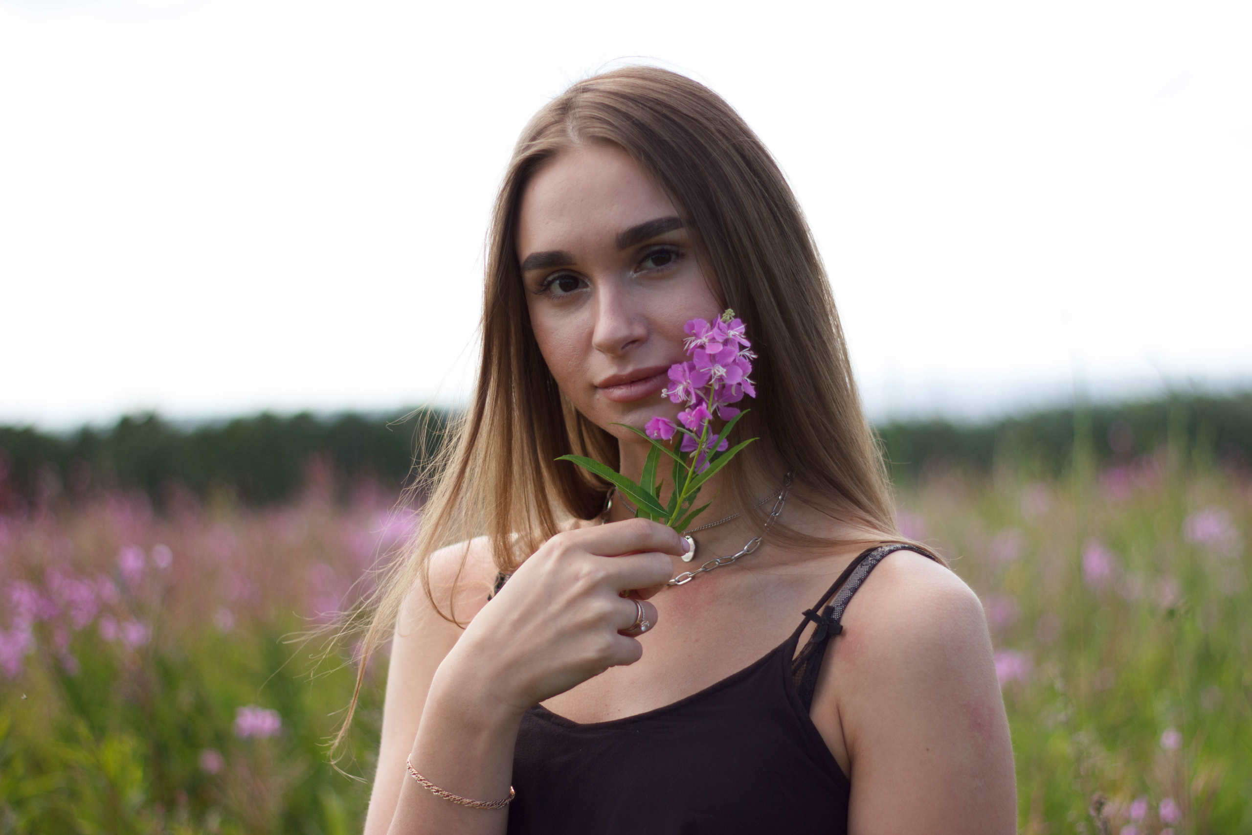 Фотосессия в Иркутске с Иван-чаем. Фотограф в Иркутске Тома Кабанова