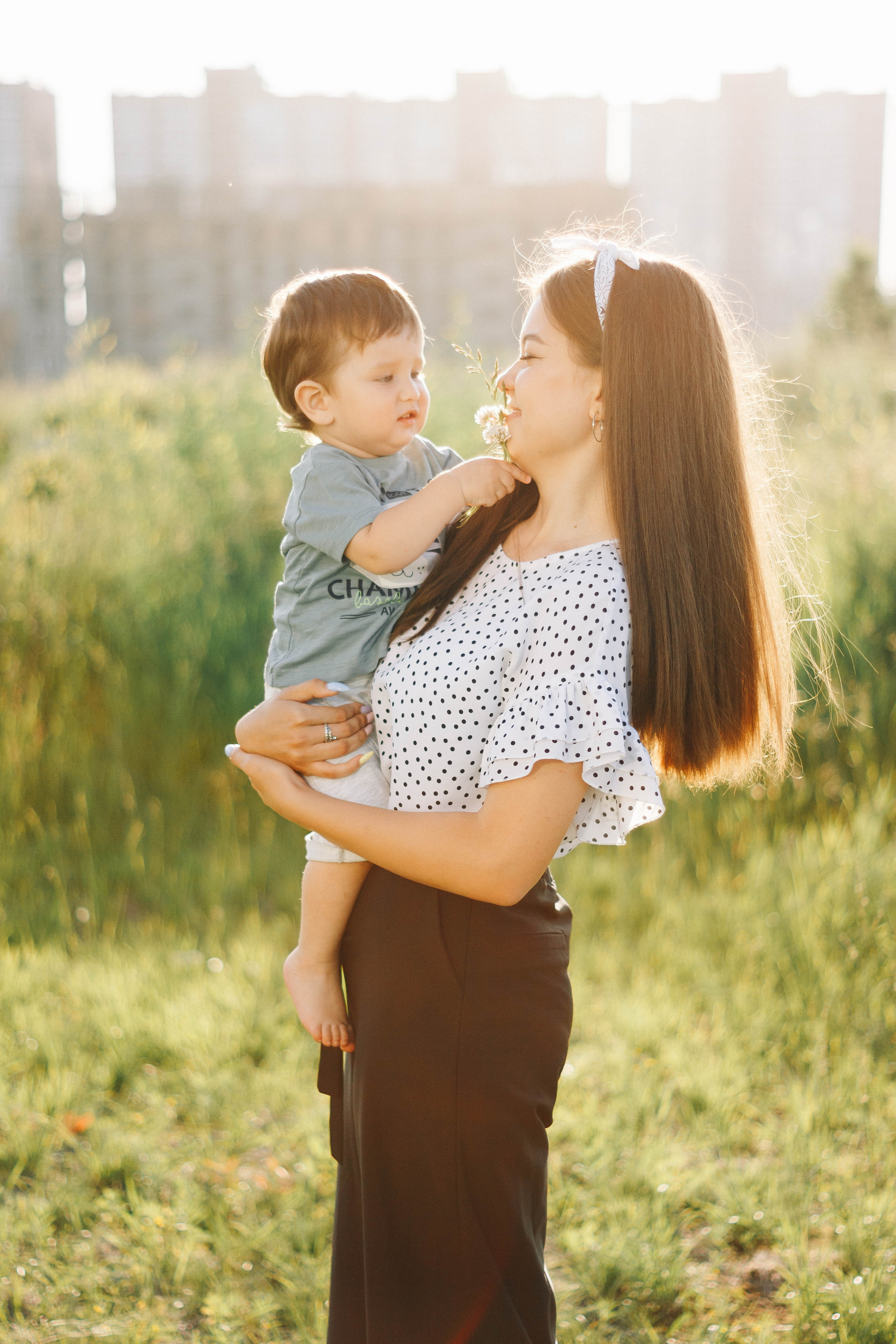 Фотосессия ребенка мама и малыш. Фотограф в Иркутске Тома Кабанова