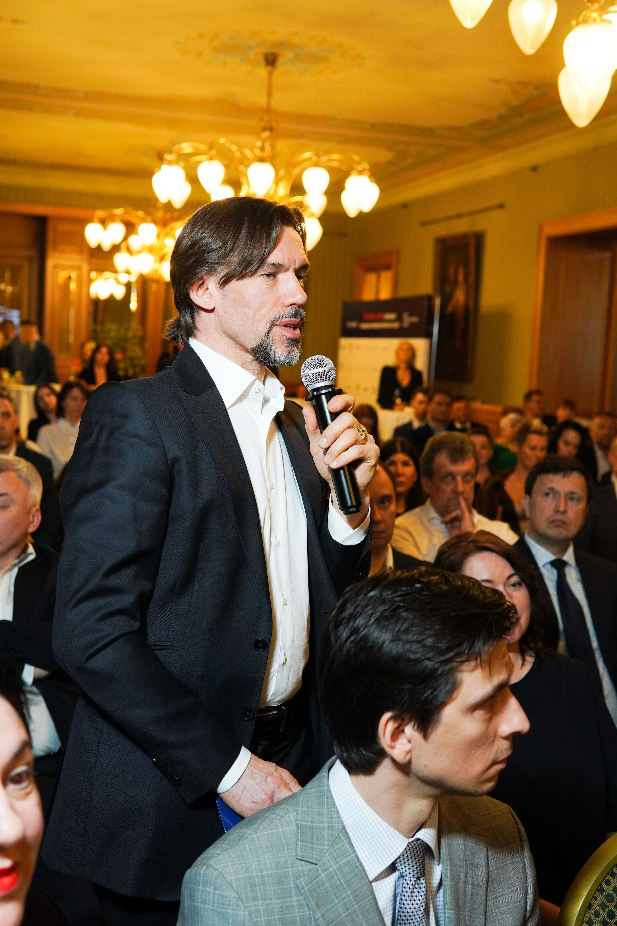 Конференция с М Хазиным. Фото | Видео Контент Мишель Ватаманюк