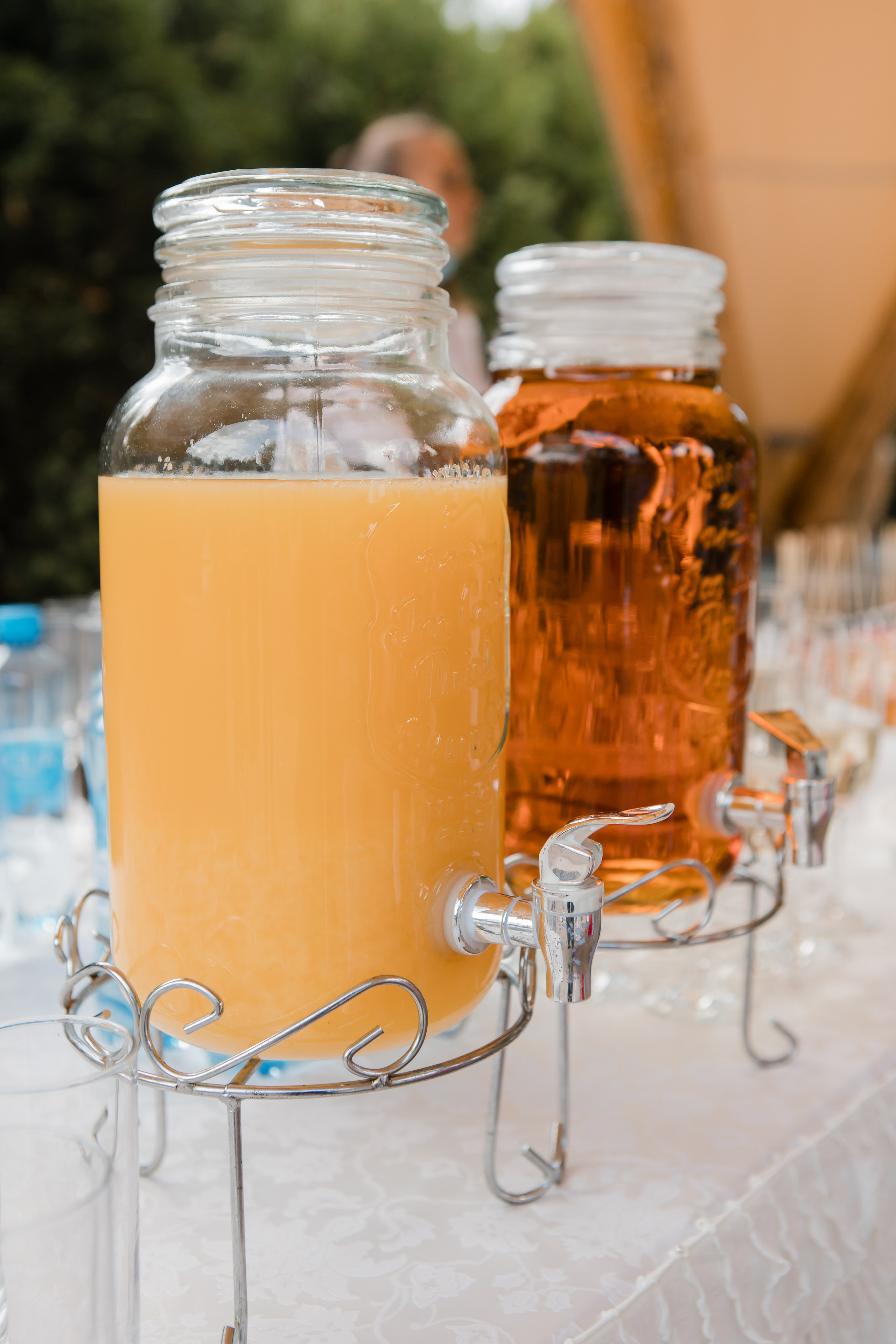 Юрий и Кристина. Видеосъемка и фотосъемка свадеб. Фотограф и оператор на свадьбу. Видеосъемка подкастов, собственная видео-фотостудии. Предметная фотосъемка