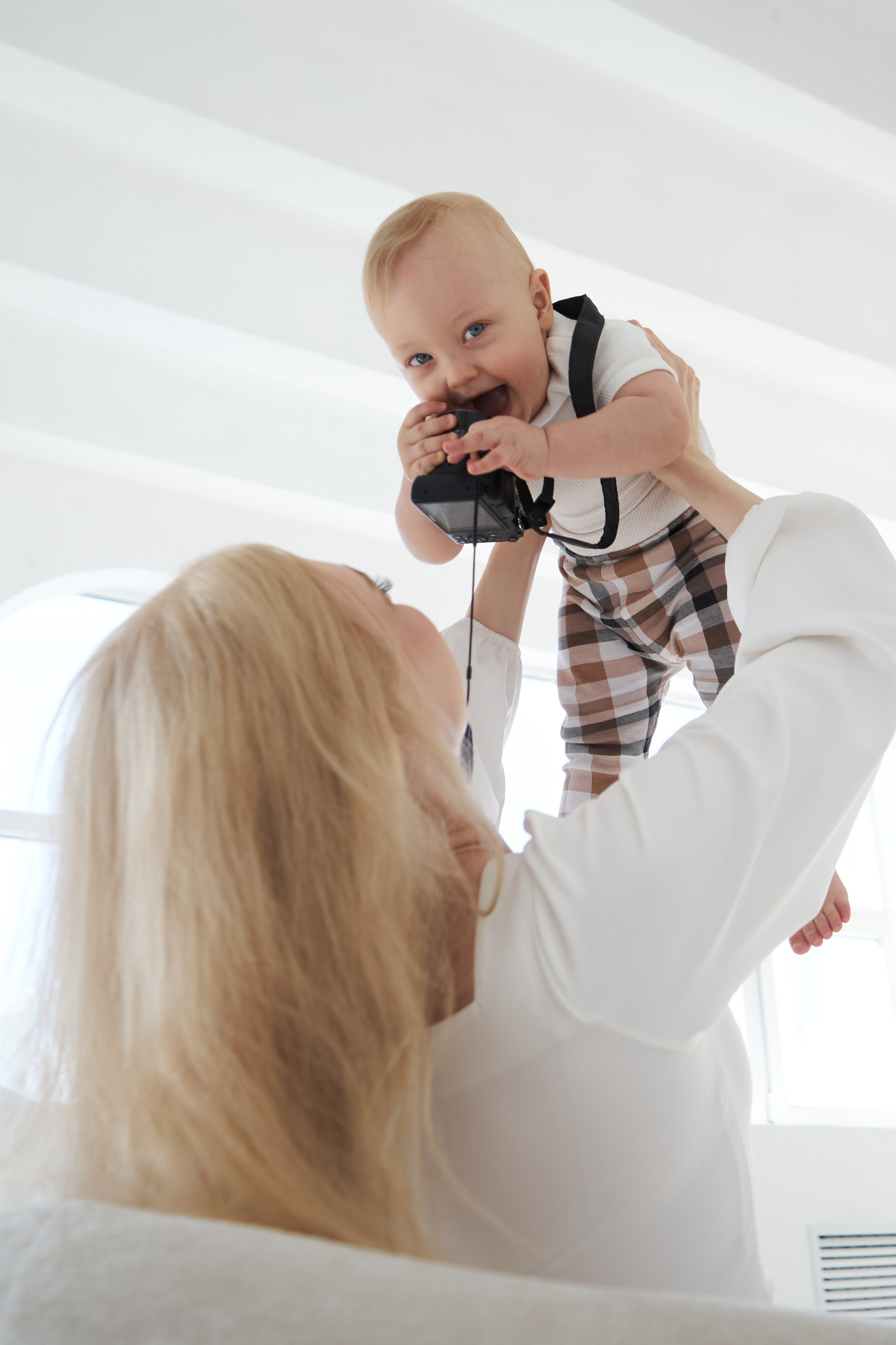 Семейная фотосессия в студии. Фотограф Екатеринбург Кокшарова Александра