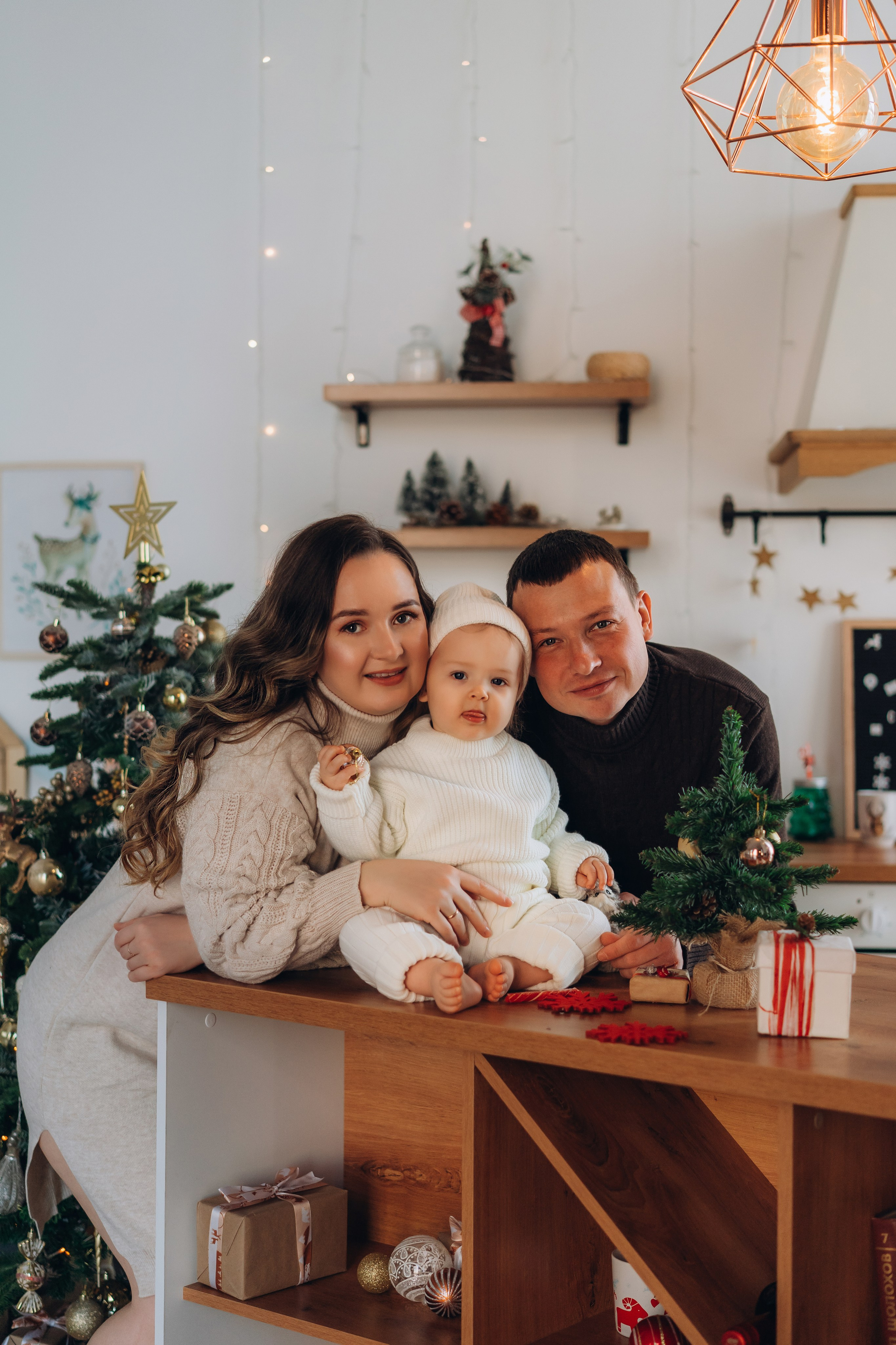 Семейная съемка в студии. Фотограф Екатеринбург Кокшарова Александра