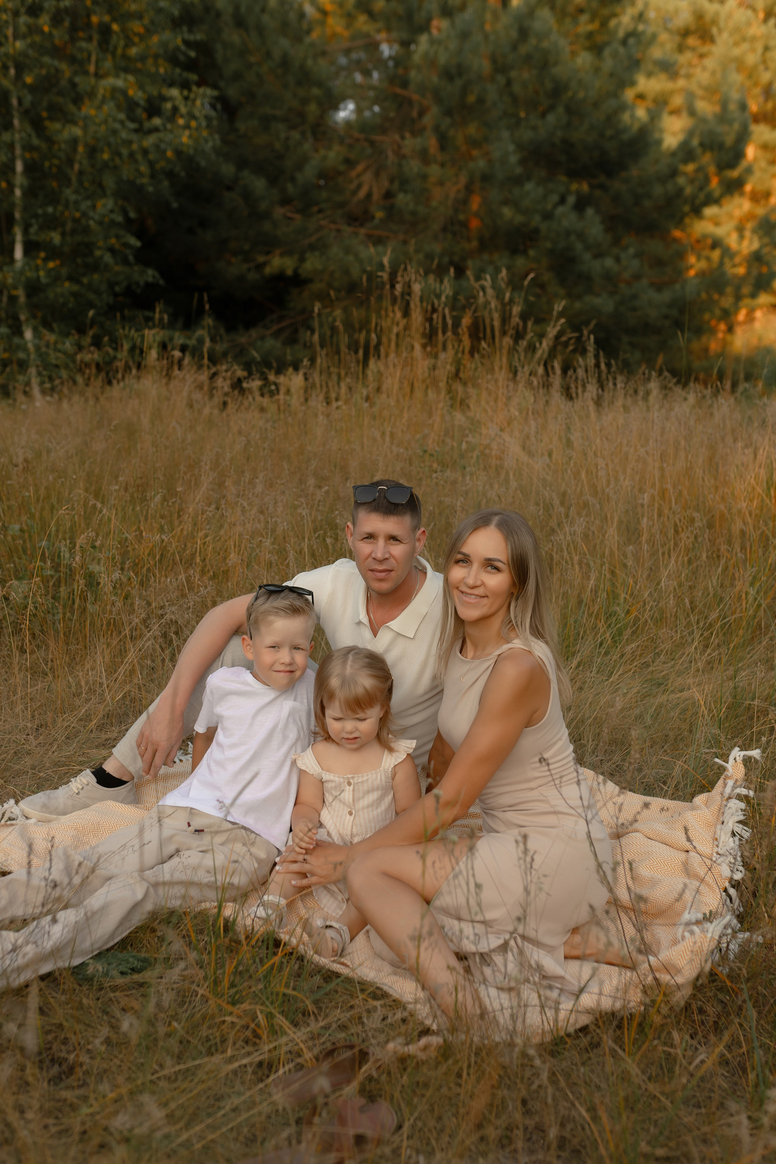 Алексей, Мария, Ваня и Варя. Фотограф Татьяна Семенова