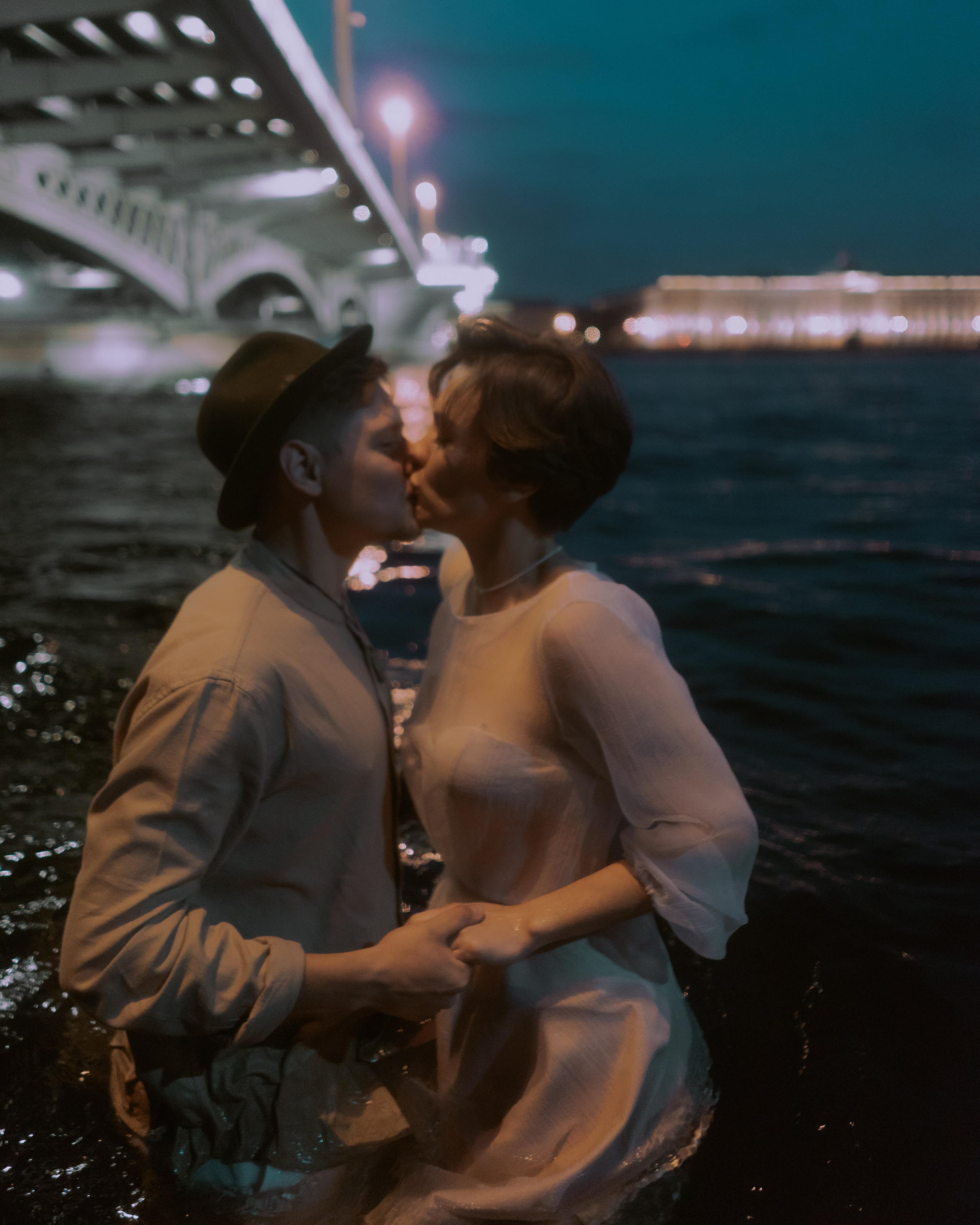 живые и необычные свадебные моменты, смелые идеи для свадебной съёмки в Санкт-Петербург