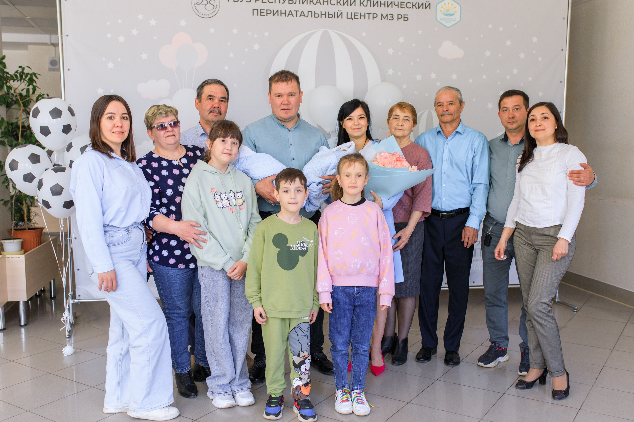 Съемка выписки из роддома. Фотограф в Уфе Ирина Идрисова