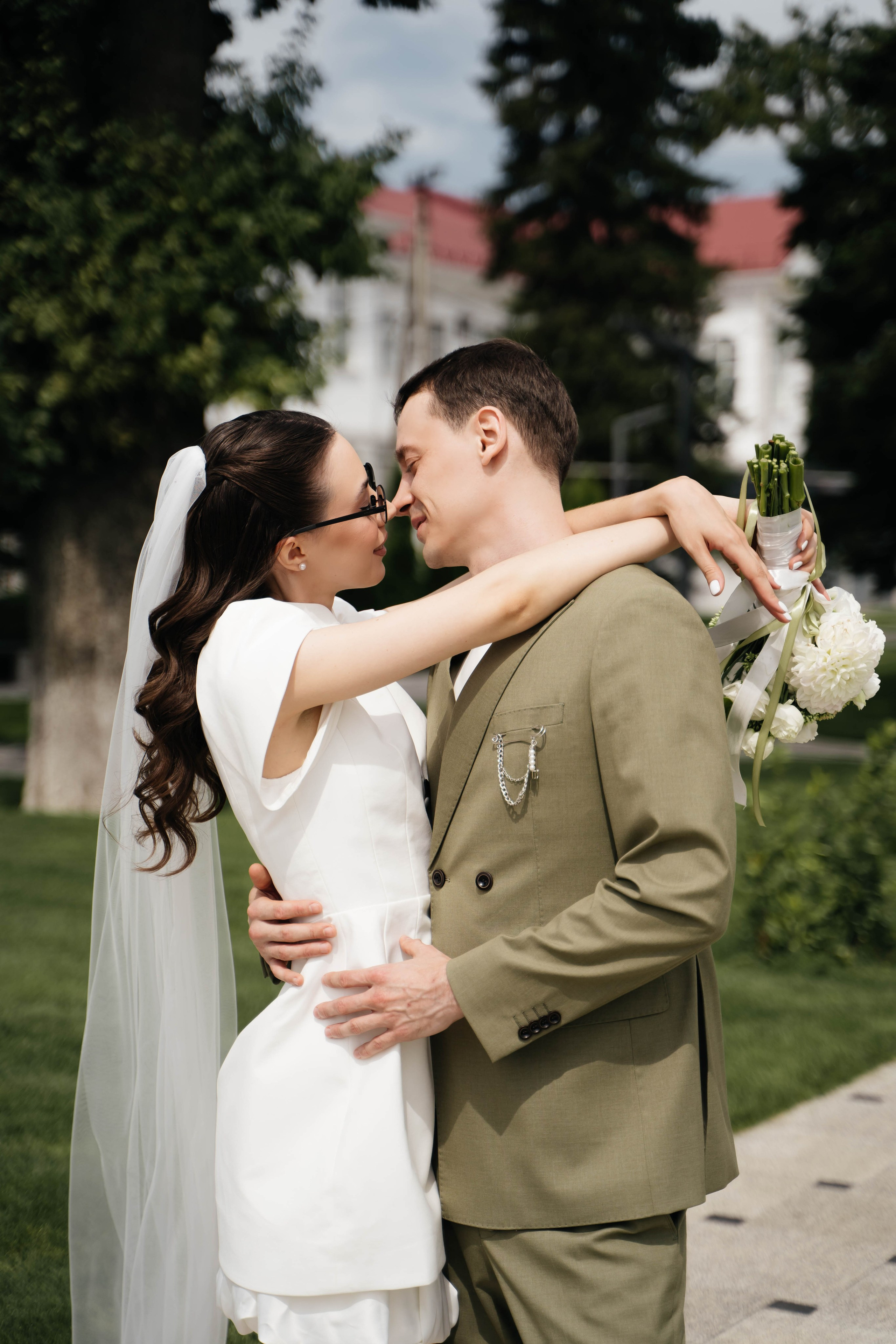 Саша и Вика — любовь на оливковом. Свадебный и семейный фотограф