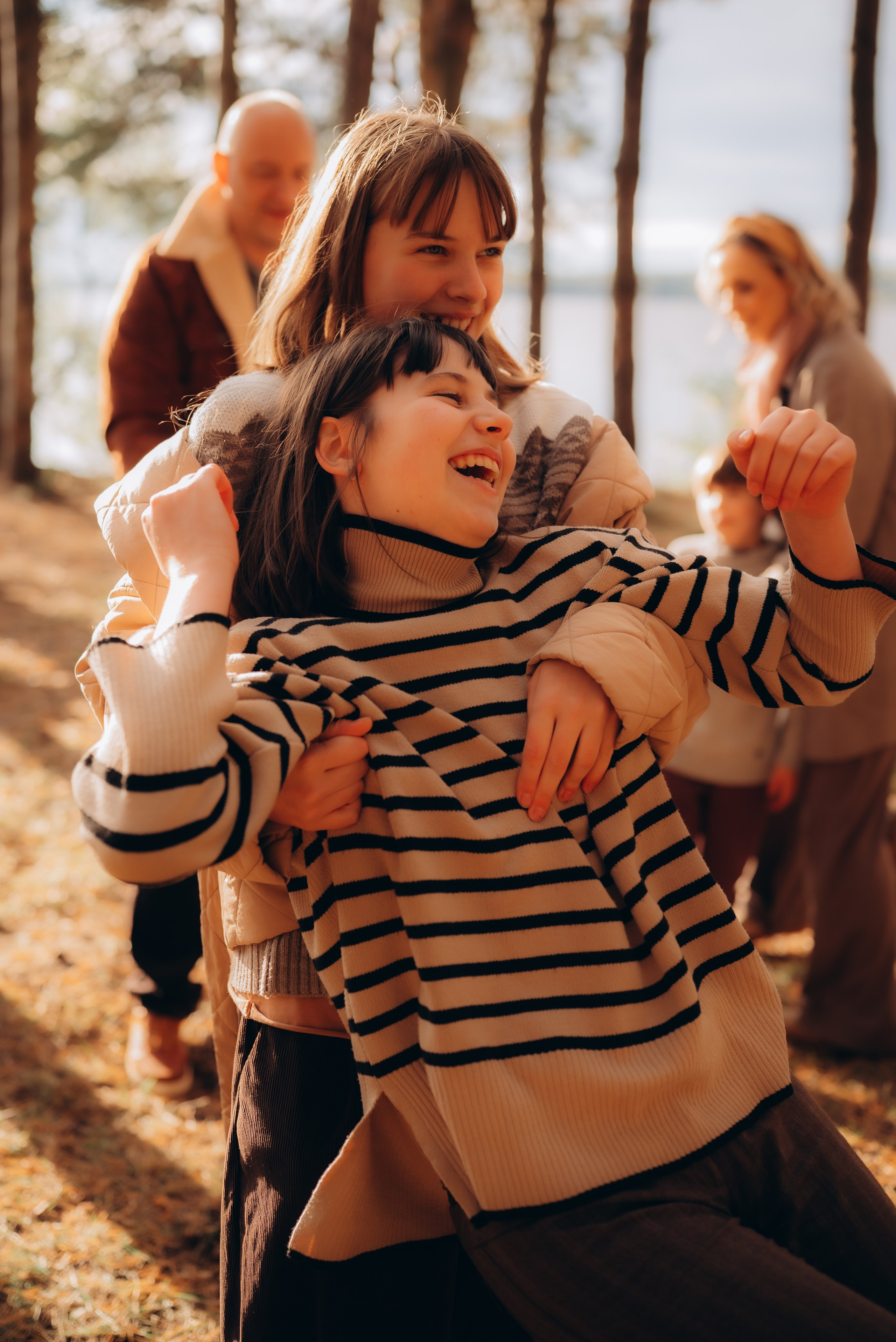 Катя, Максим, Олеся, Алёна, Ксюша и Серёжа. Семейный фотограф в Москве Дарья Пузикова