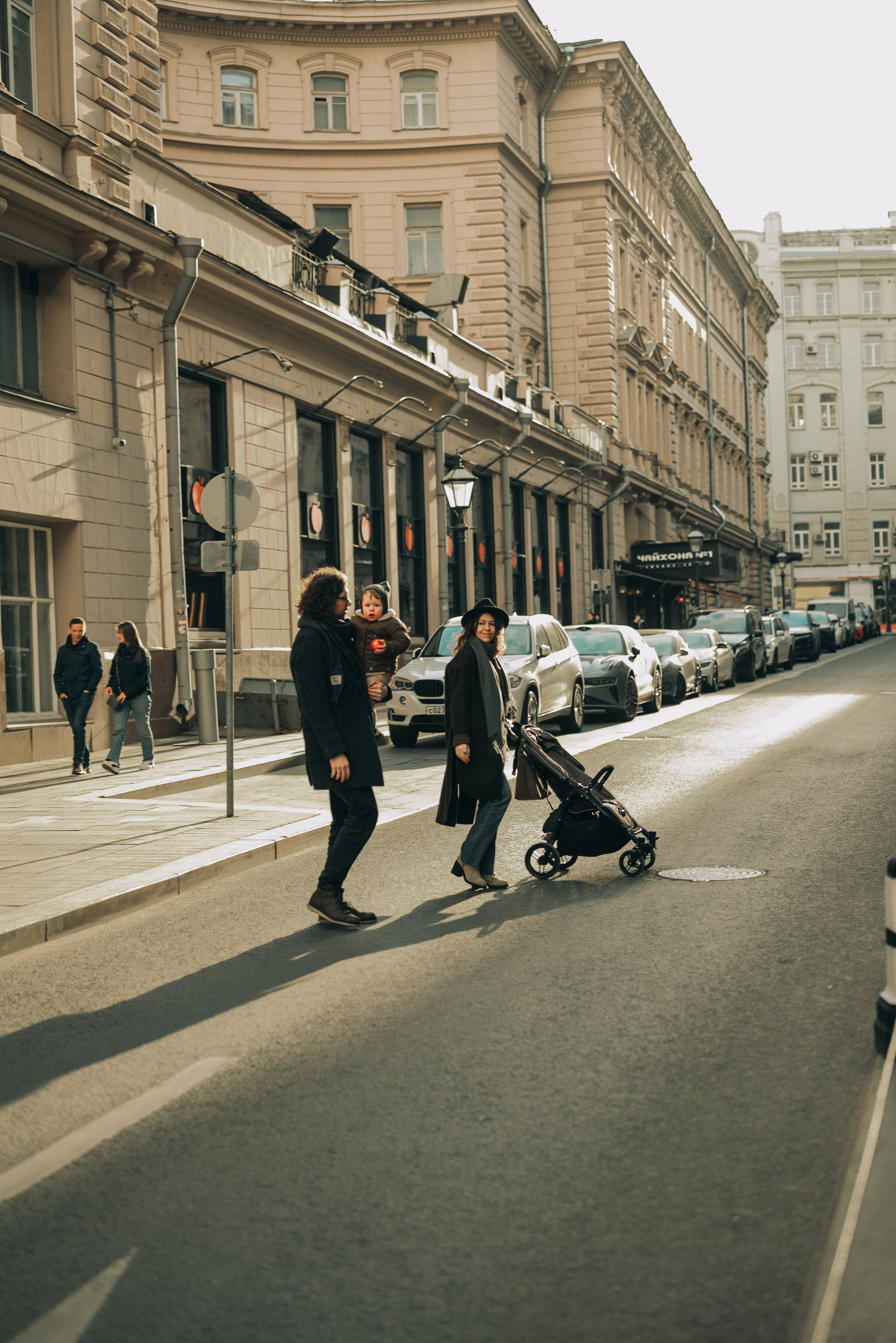 Прогулка по Москве. Ксения, Лев и Аркадий. Семейный фотограф в Москве Дарья Пузикова