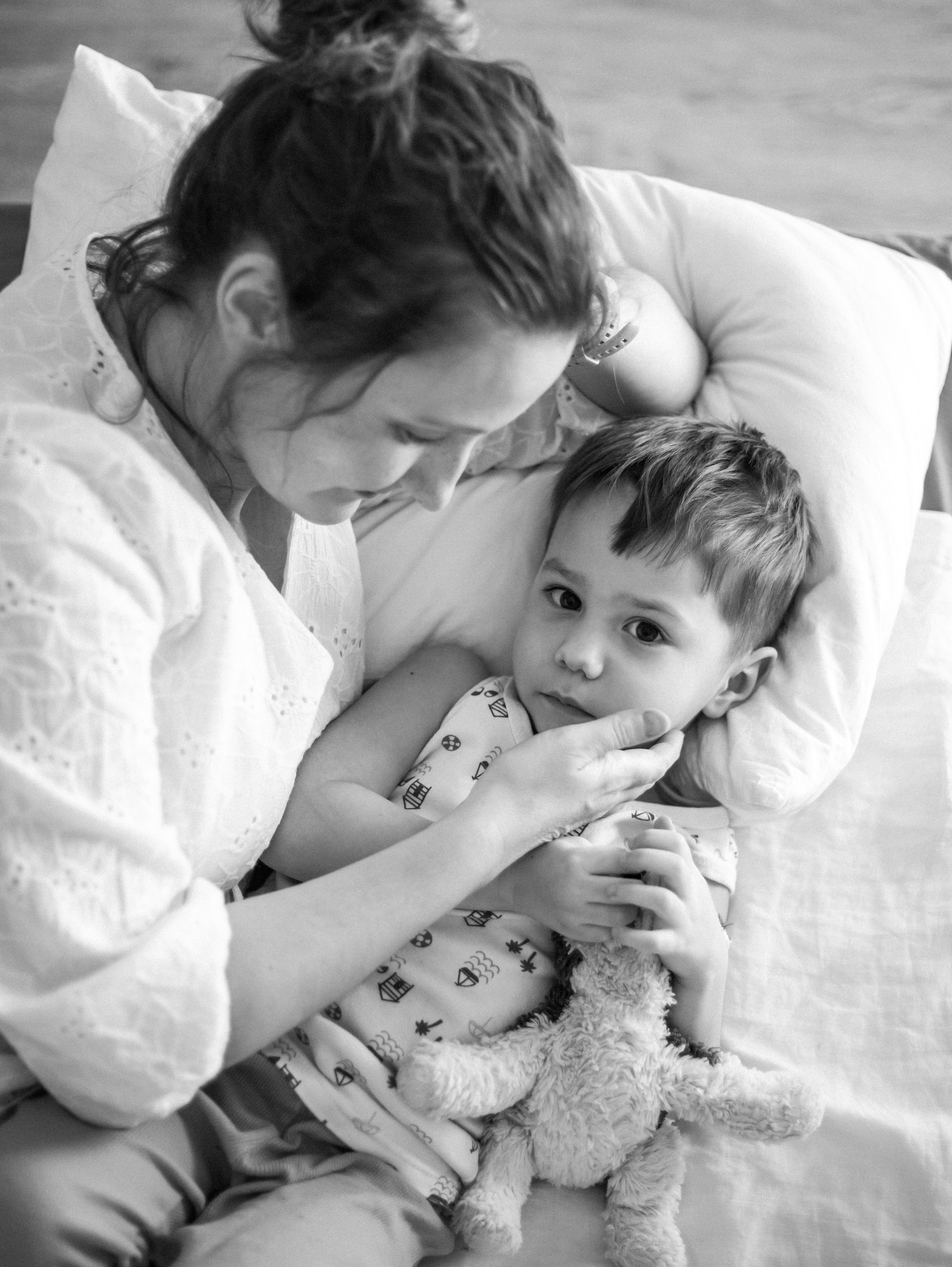 Мама с малышом дома. Фотограф текстиля в Москве Ольга Иванова