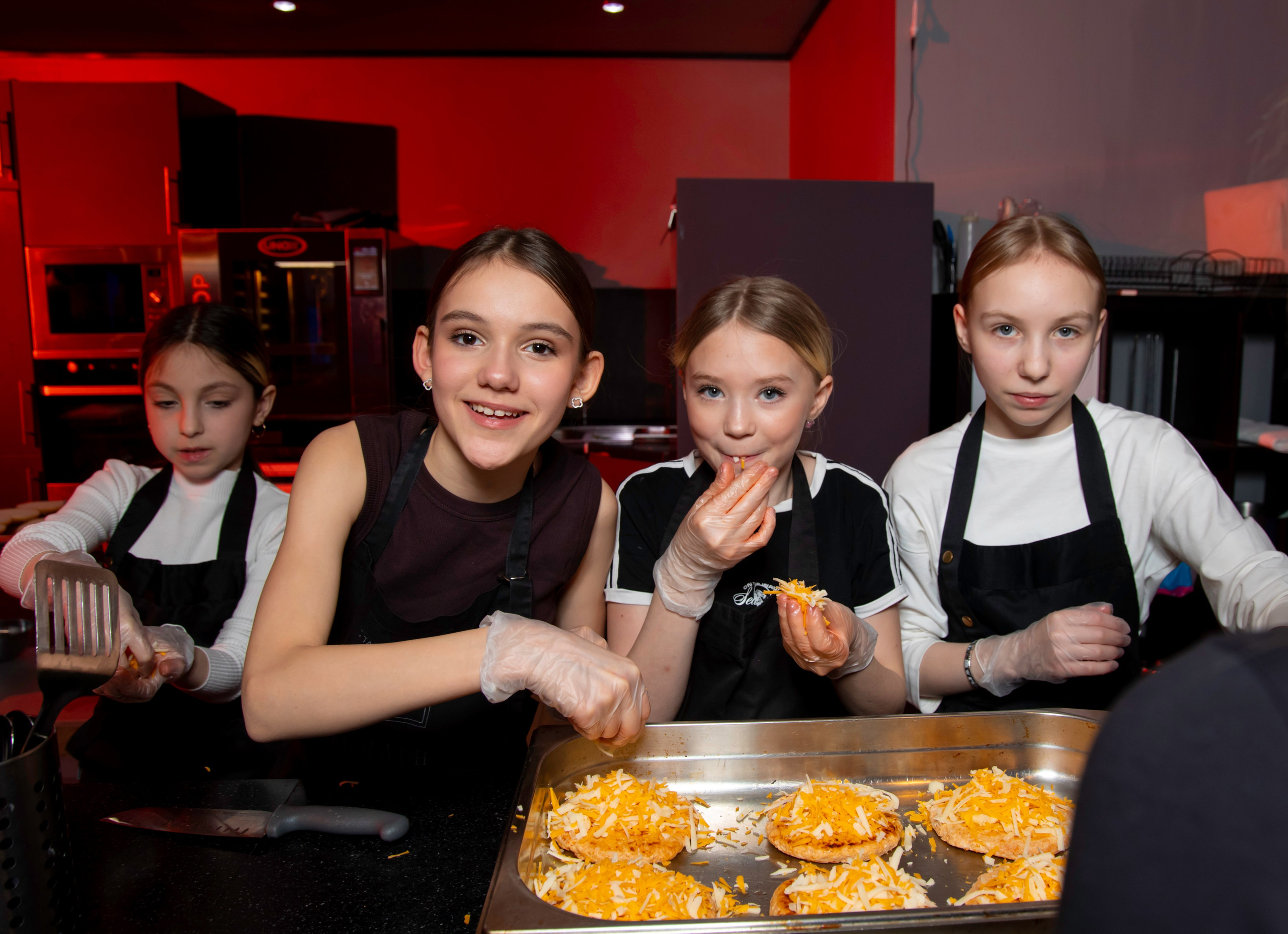 День Рождения 12 лет в кулинарной студии. Фотограф на праздник, корпоратив, День Рождения и Юбилей в г. Санкт-Петербурге Алексей Анкушев