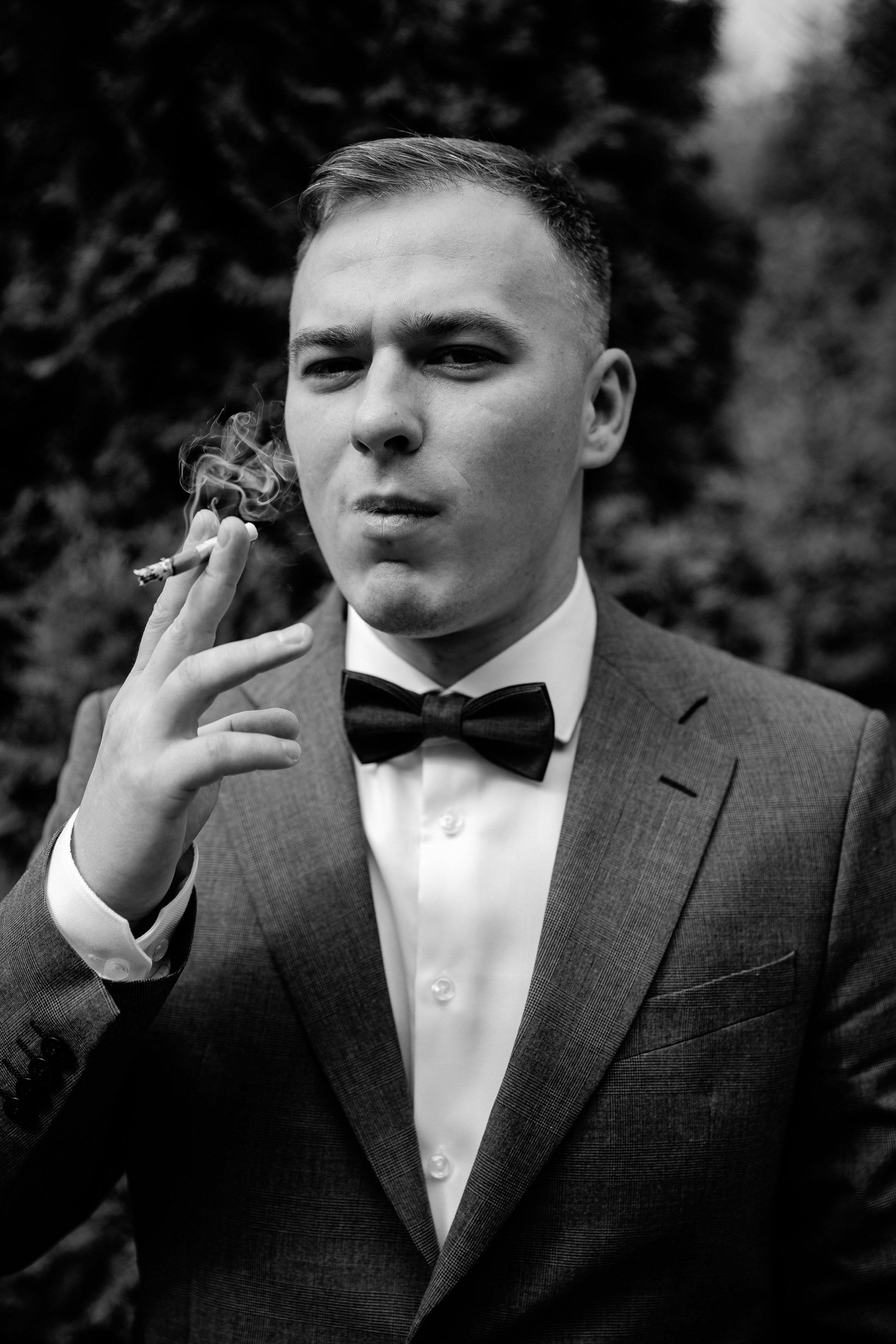 Волшебство уходит — Знаю. — И что мы будем делать? — Наслаждаться моментом. Свадебный фотограф в Санкт-Петербурге