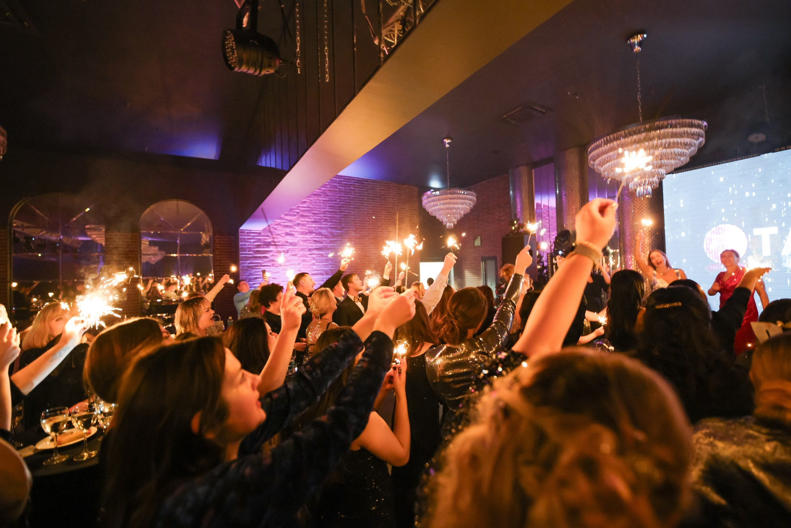 Фотограф на новогодний корпоратив. Репортажный фотограф в Москве Измалков Артем