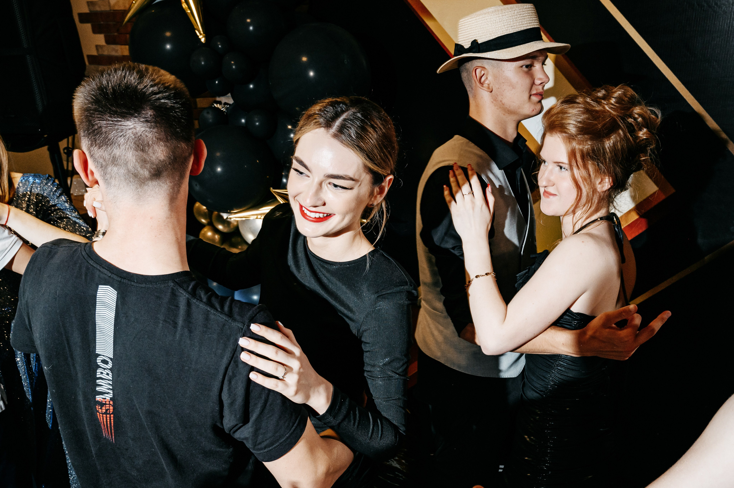 Выпускной Школа 54. Фотограф Владивосток. Игорь Кирсанов