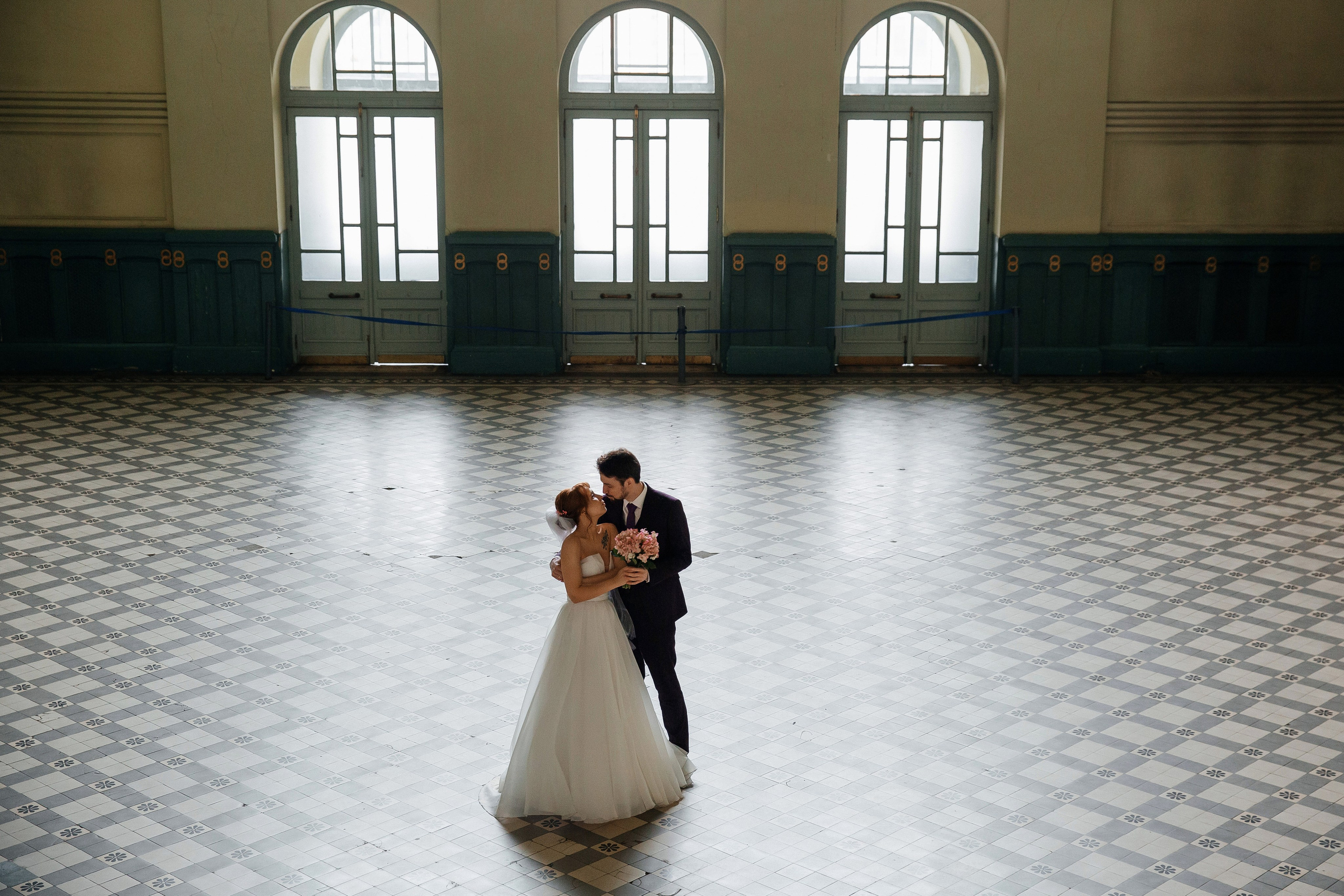 Первый ЗАГС и Фотосессия на Витебском в апреле. Свадебный фотограф в Санкт-Петербурге Вика Стукачева