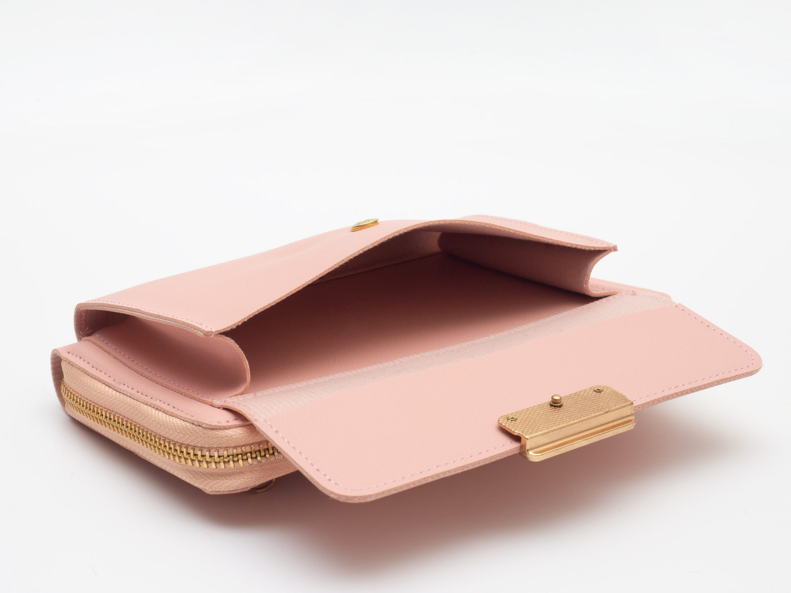 Сумки женские. Фотограф для различных событий, проектов, маркетплейсов, сайтов и мероприятий в Екатеринбурге