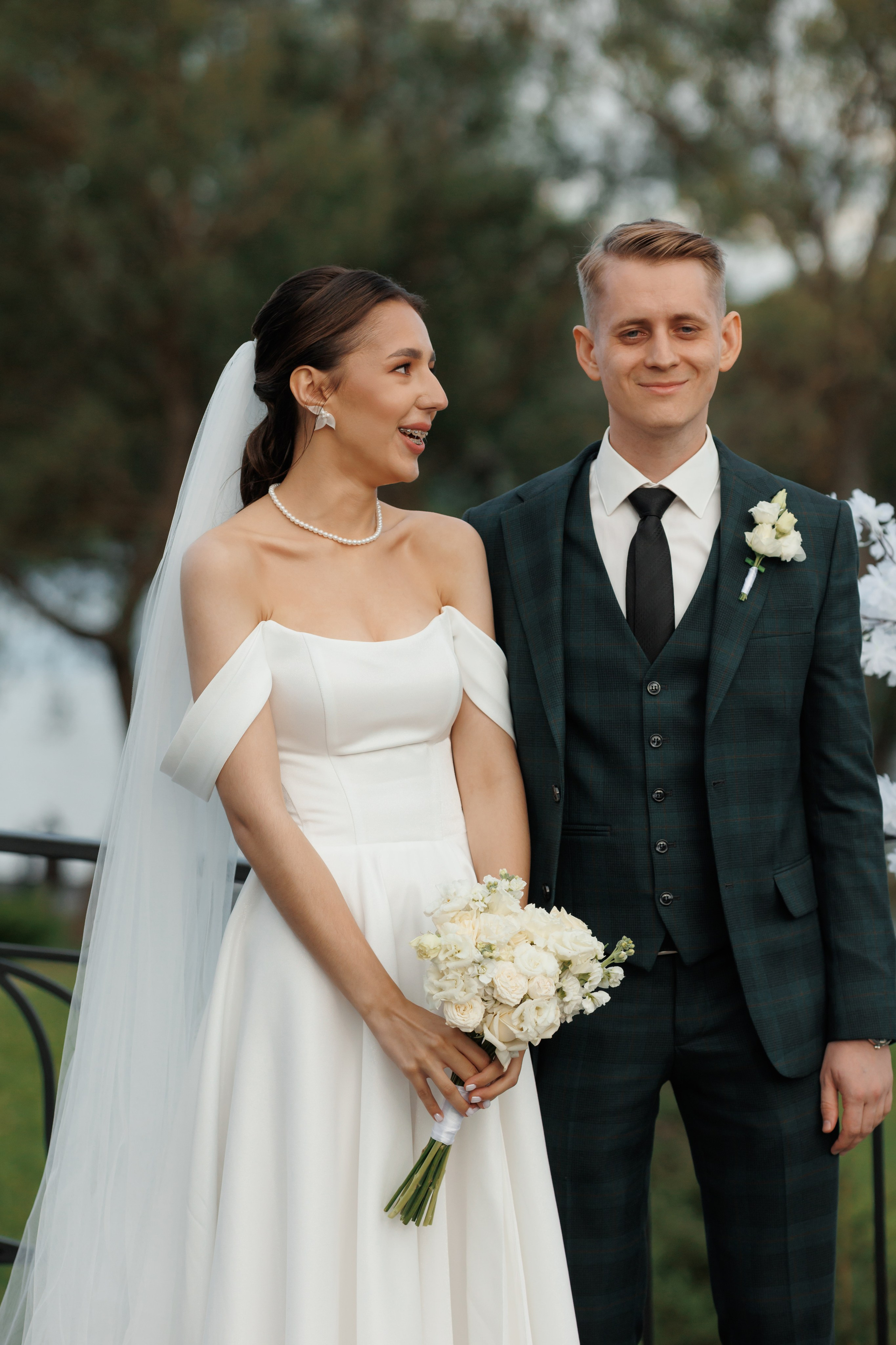 Регистрация в отеле Fish Point, ЗАГС Бутово, прогулка в Остафьево. Свадебный и репортажный фотограф (Москва, Королев и другие)