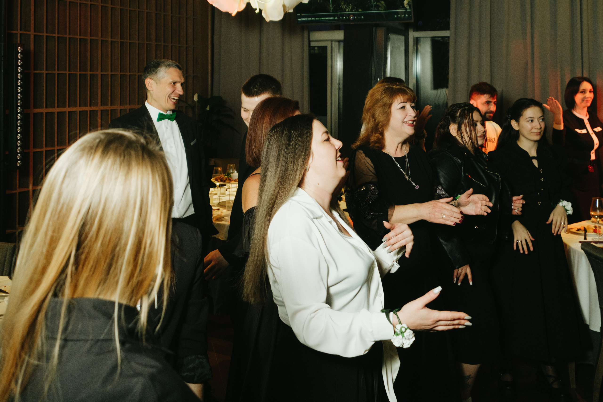 Корпоратив в Сириусу (Адлер) 10 лет компании. Свадебный фотограф Денис Ожигин в Краснодаре и крае. Эмоциональная и стильная съемка вашего дня