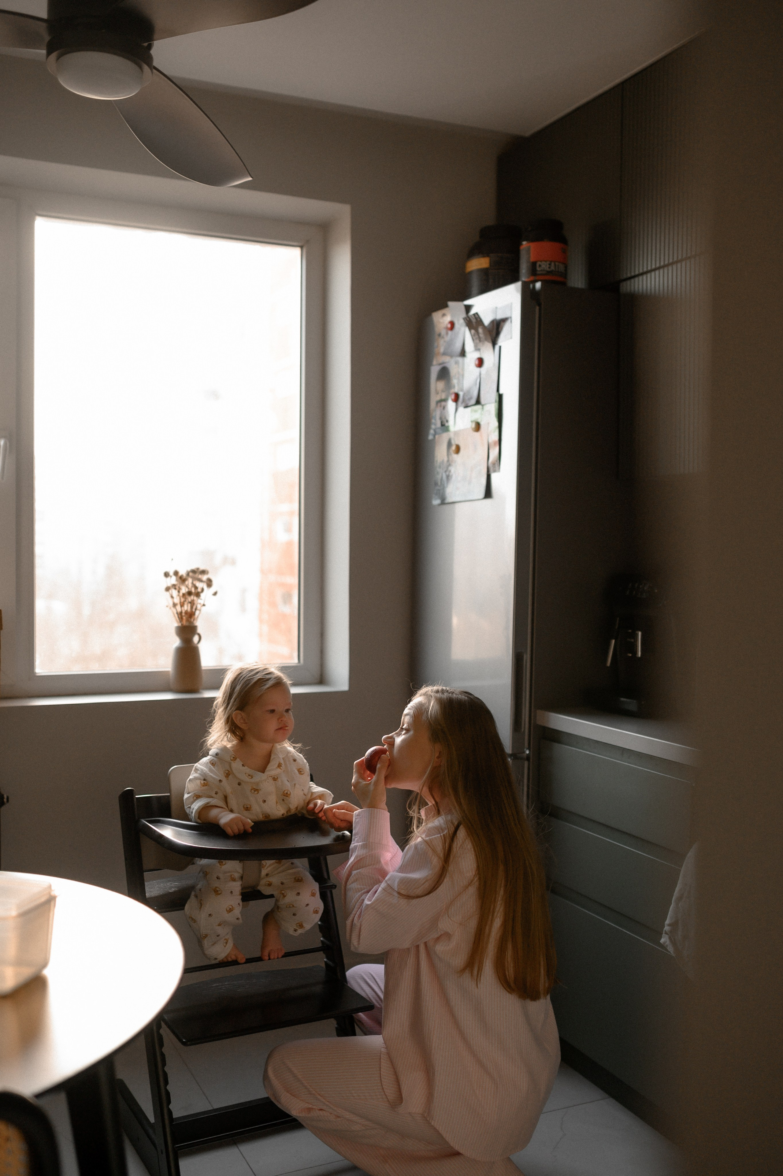 Даша и Варя дома. Семейный и свадебный lifestyle-фотограф в Москве Мария Петрова