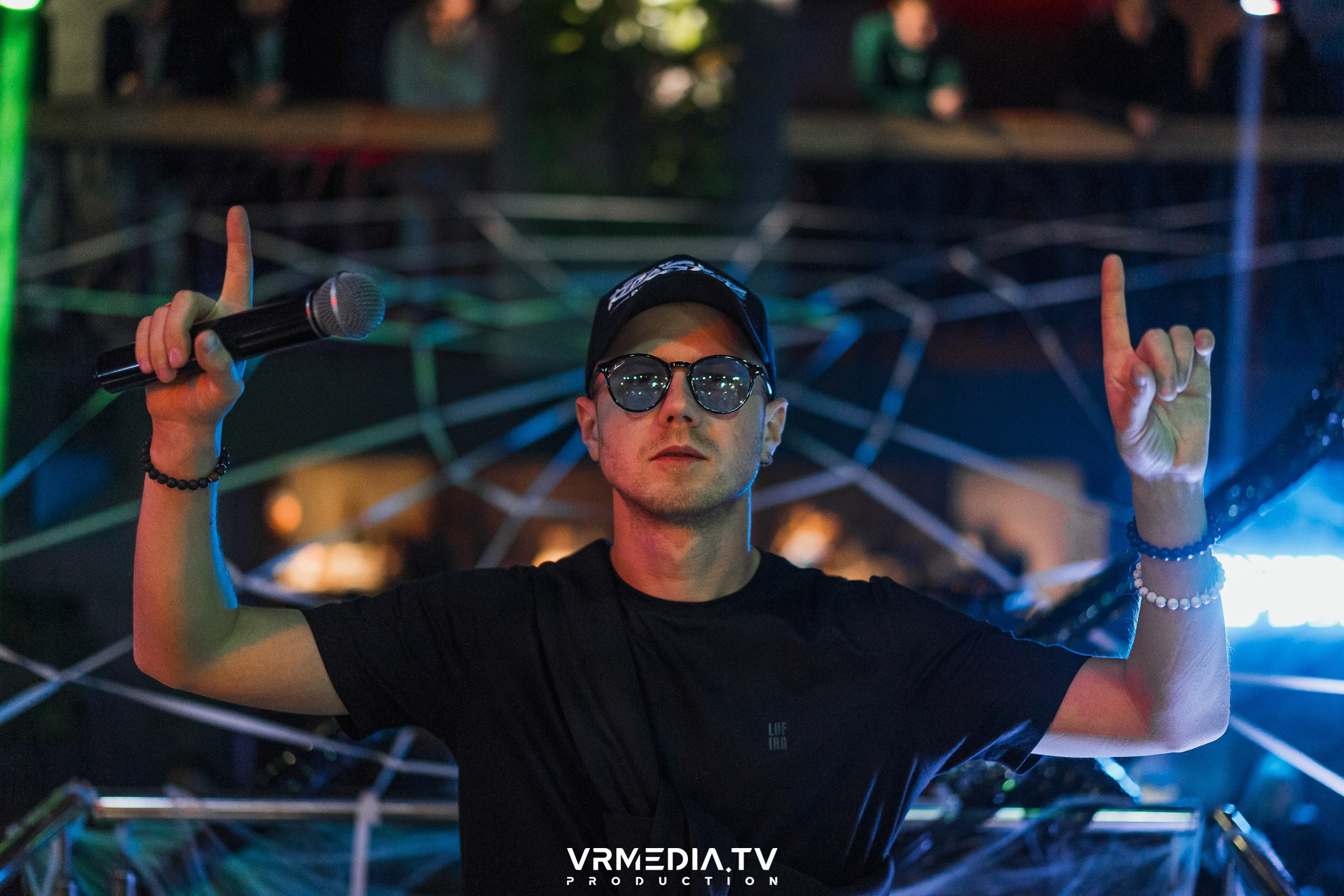 Halloween ARACHNOPHOBIA в баре «Друзья»