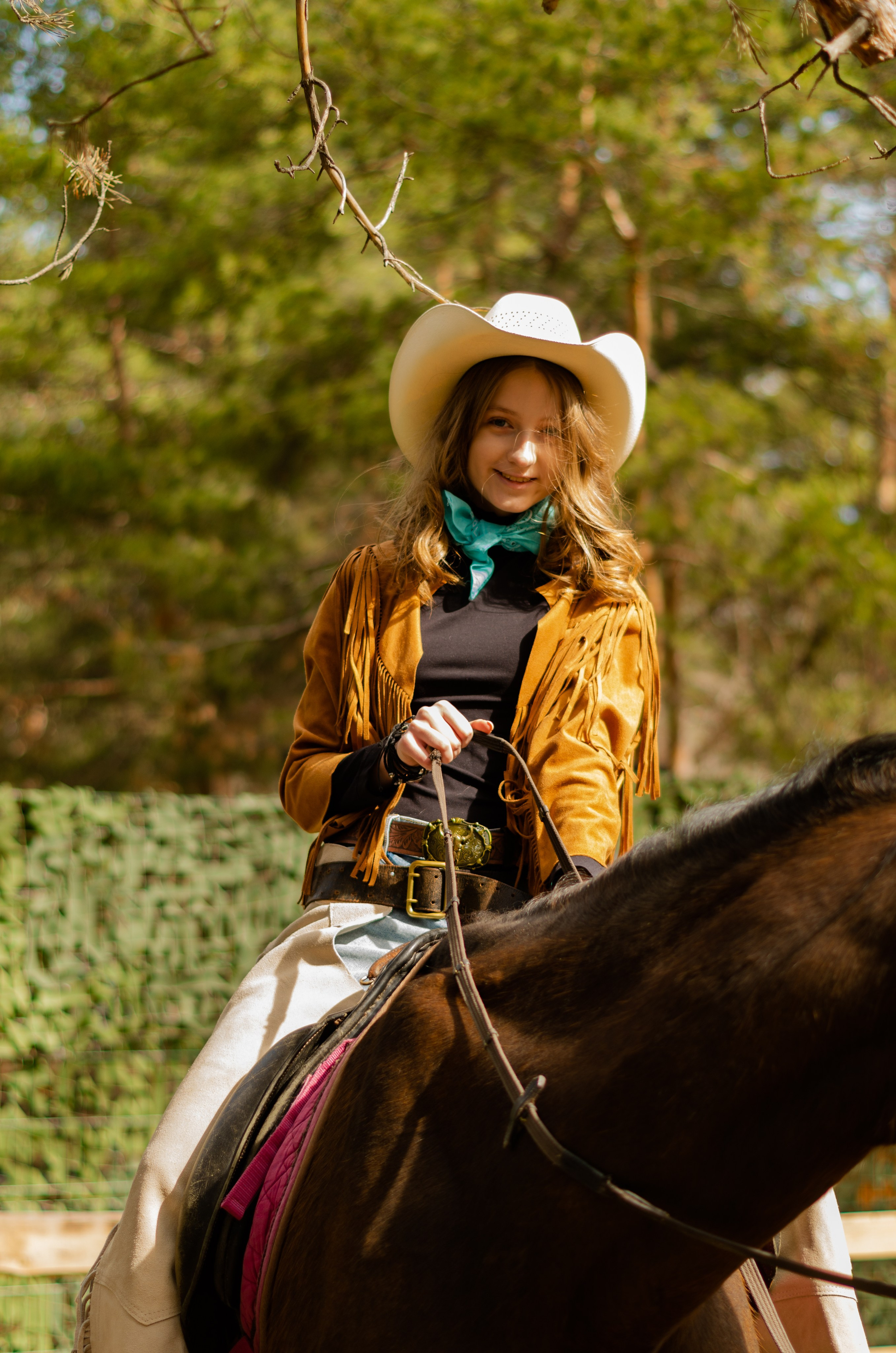 Ковбойская девчонка. Фотограф Марина Доглядная Челябинск фотосессии с лошадьми, мотоциклами