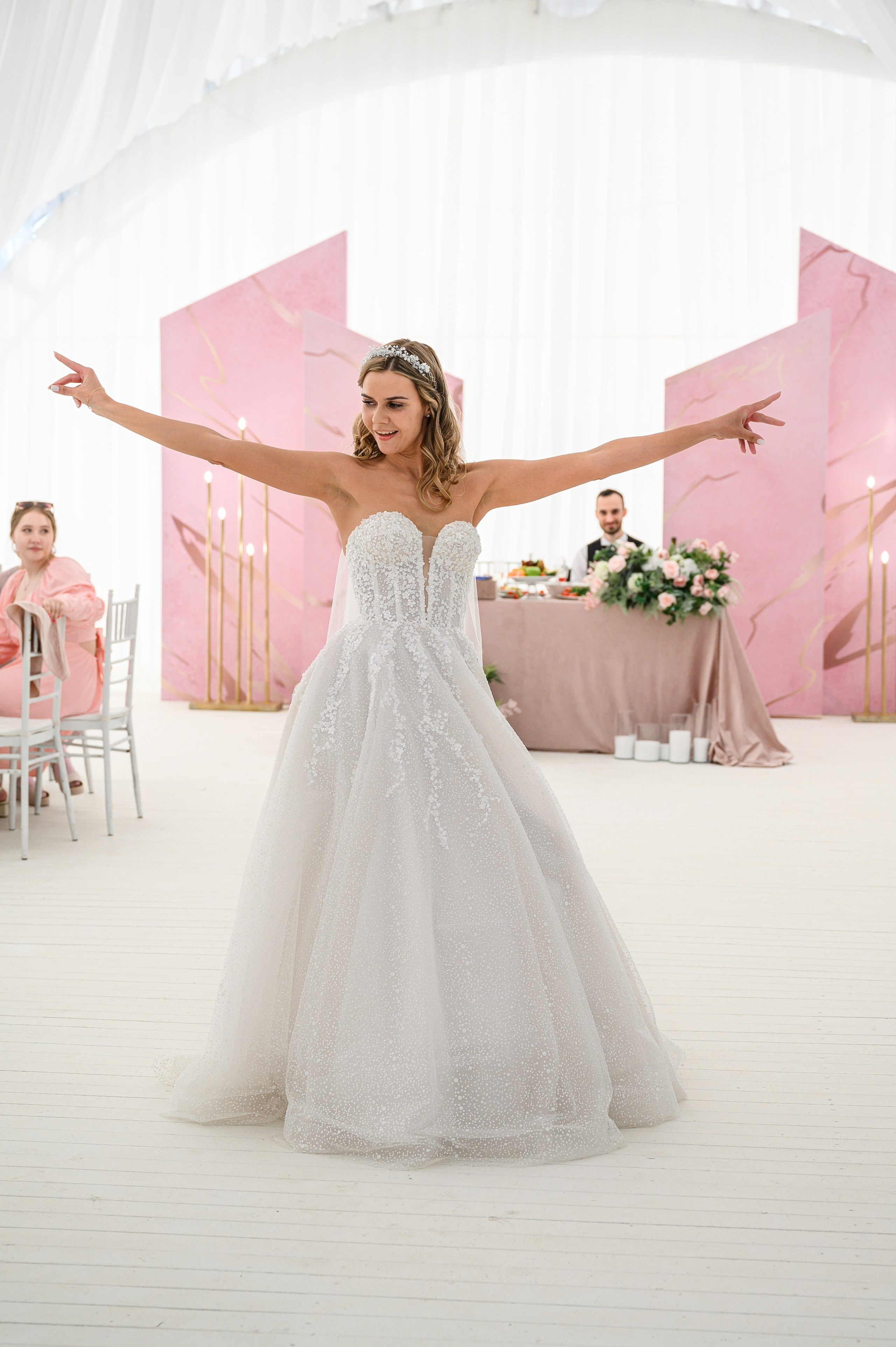 Свадьба шатер Город мастеров — Русская сказка. Свадебный фотограф Москва Юрий Кульман