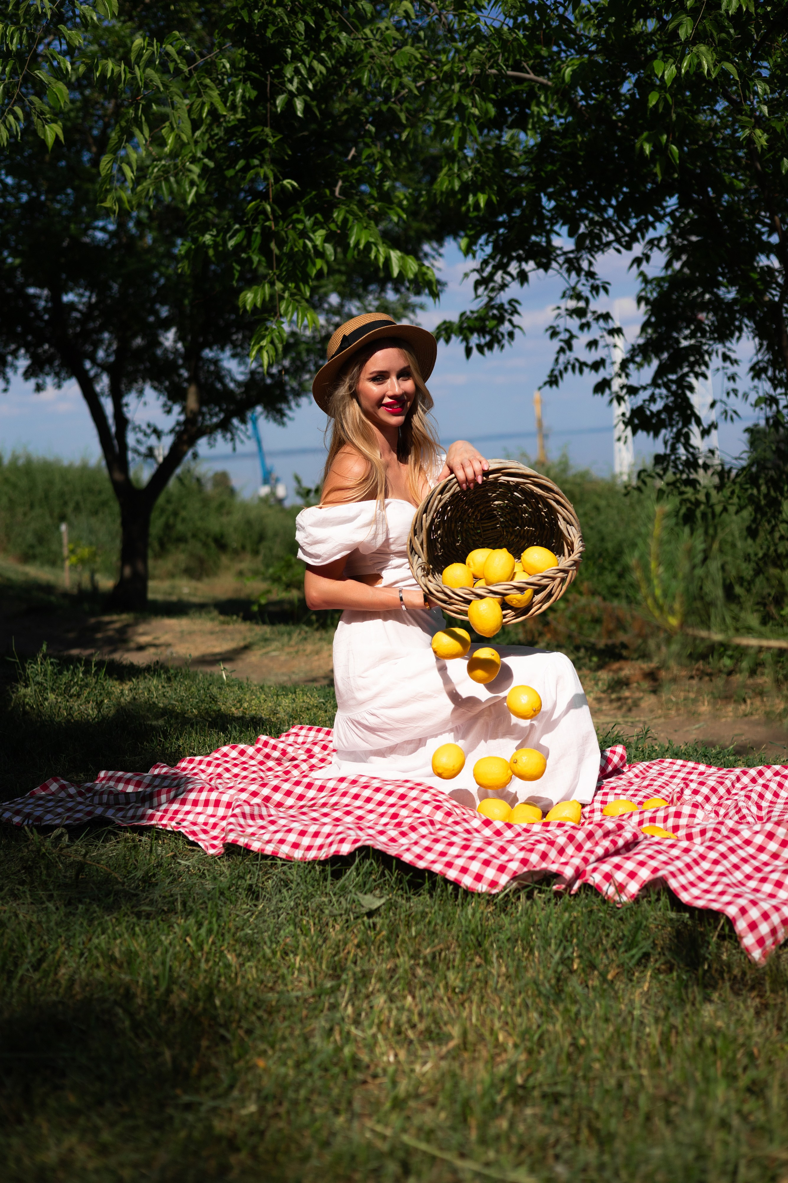 Съемки на улице. Анна Злищева