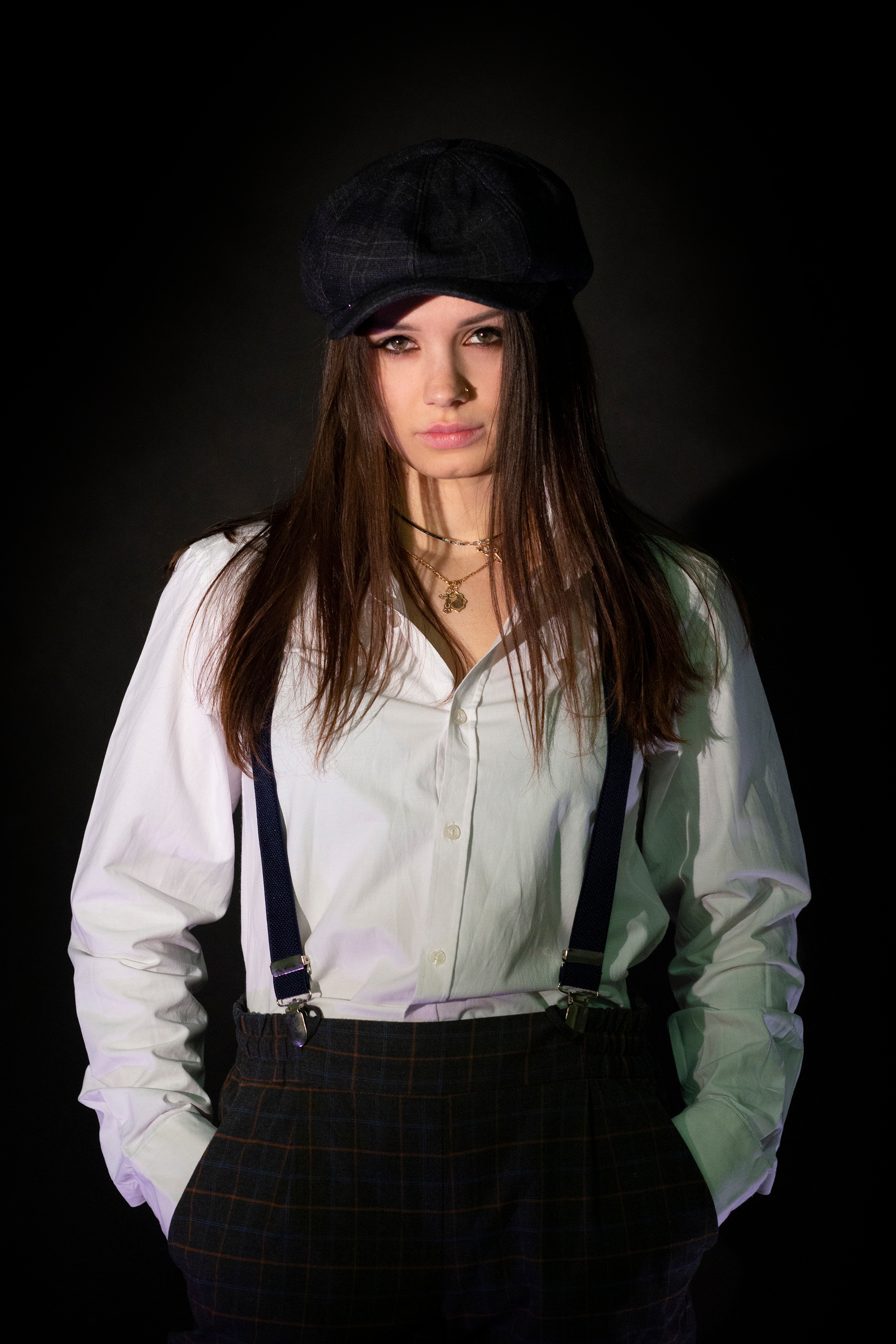 Ксения в фотосессии «Острые козырьки»