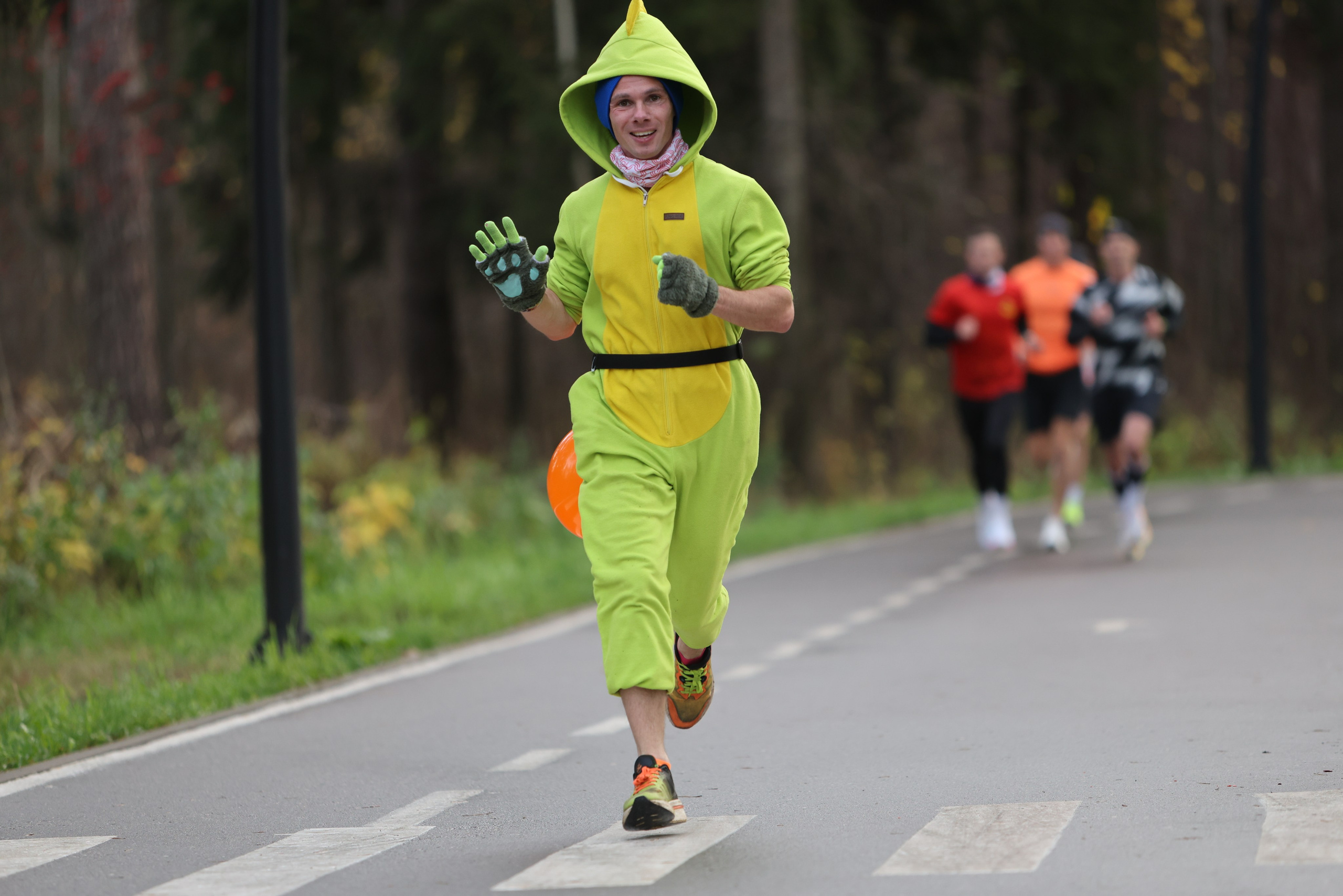 5 вёрст в Пестовском парке (Балашиха), 08.11.25. Фотограф Сергей Ловкий
