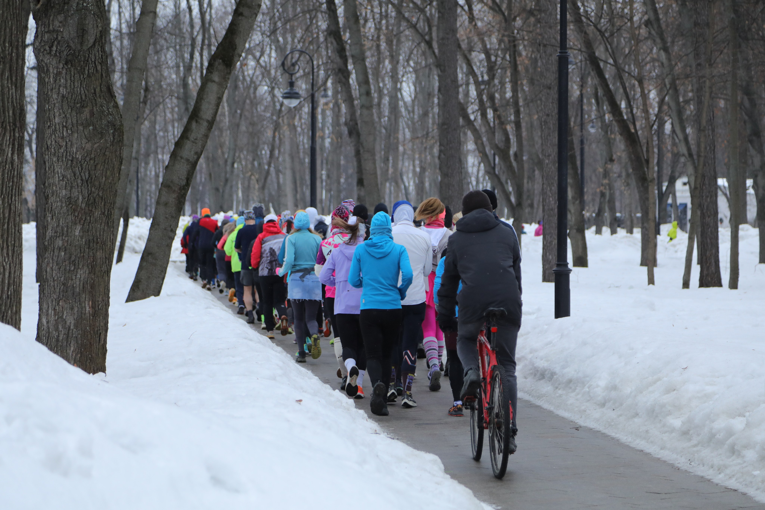 Забег 8 Марта, Речной вокзал. Фотограф Сергей Ловкий