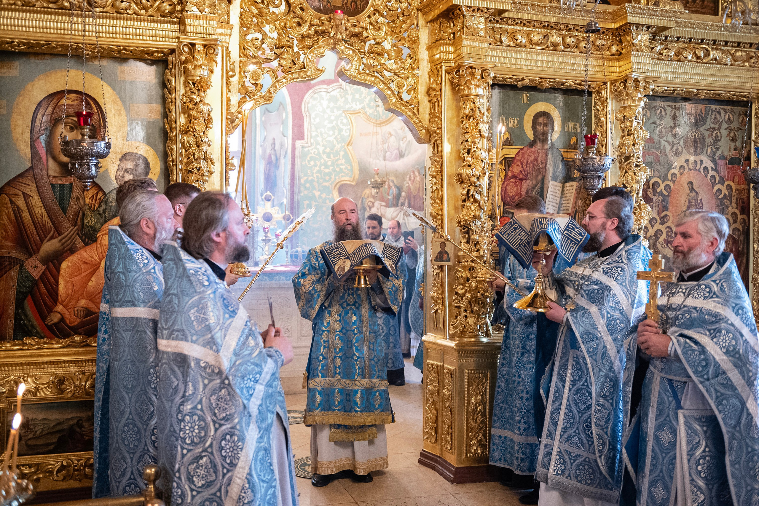 Жизнь Русской Православной Церкви каждый день. Фотограф Дмитрий Логинов