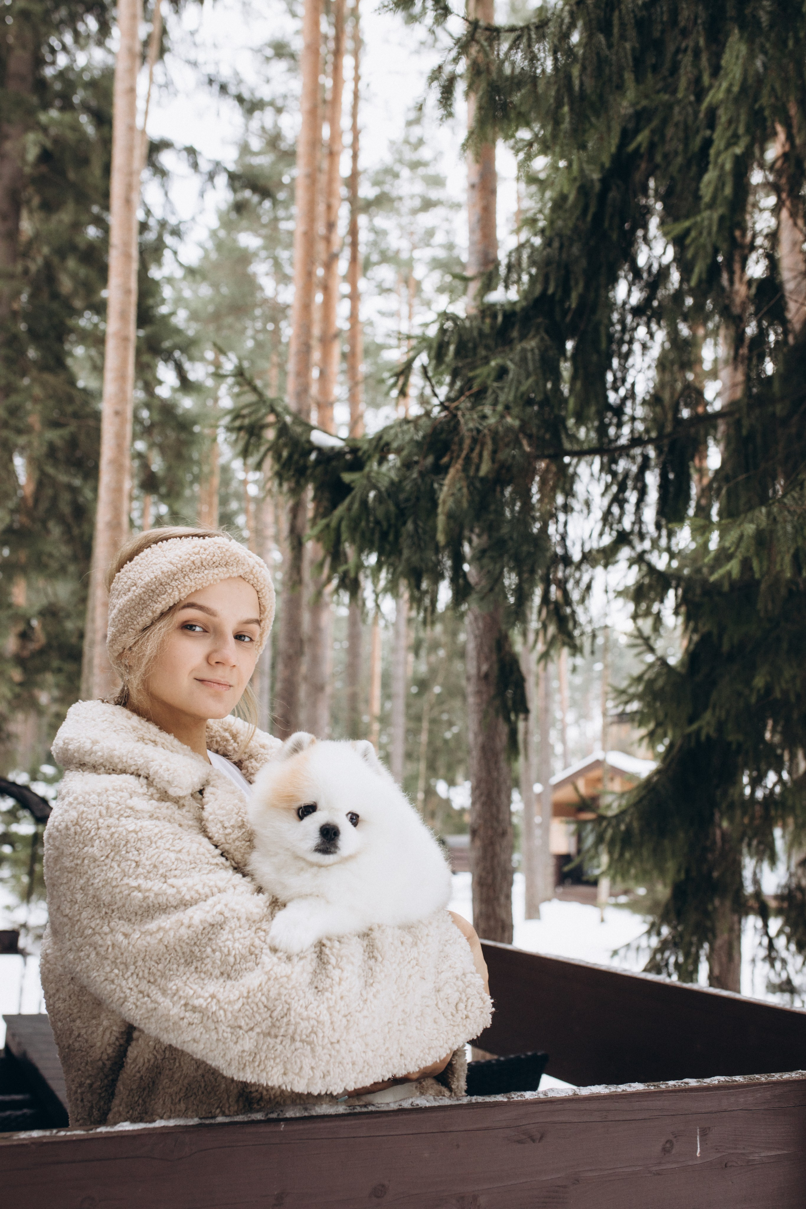 Коттедж и лес. Фотосервис курорта «Охта Парк­­­»