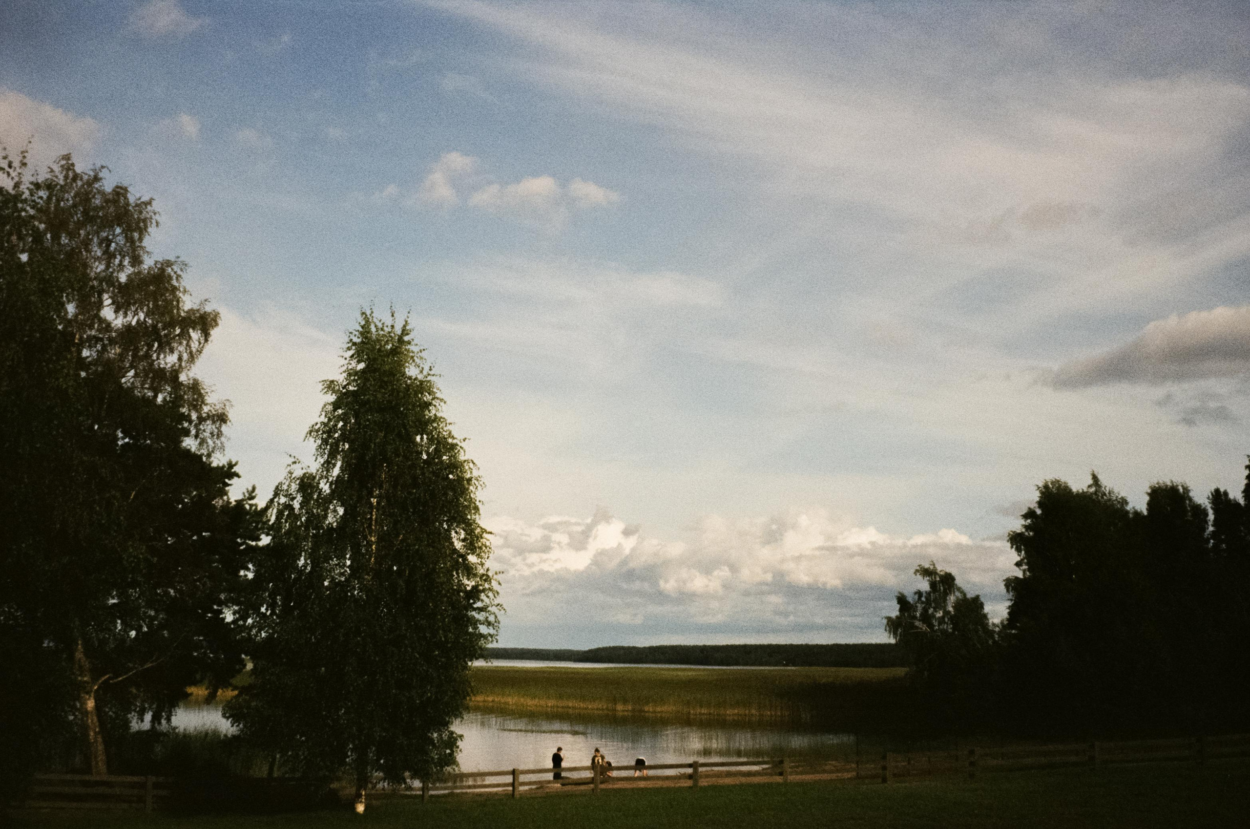 Прогулки на озере в Карелии на SUP