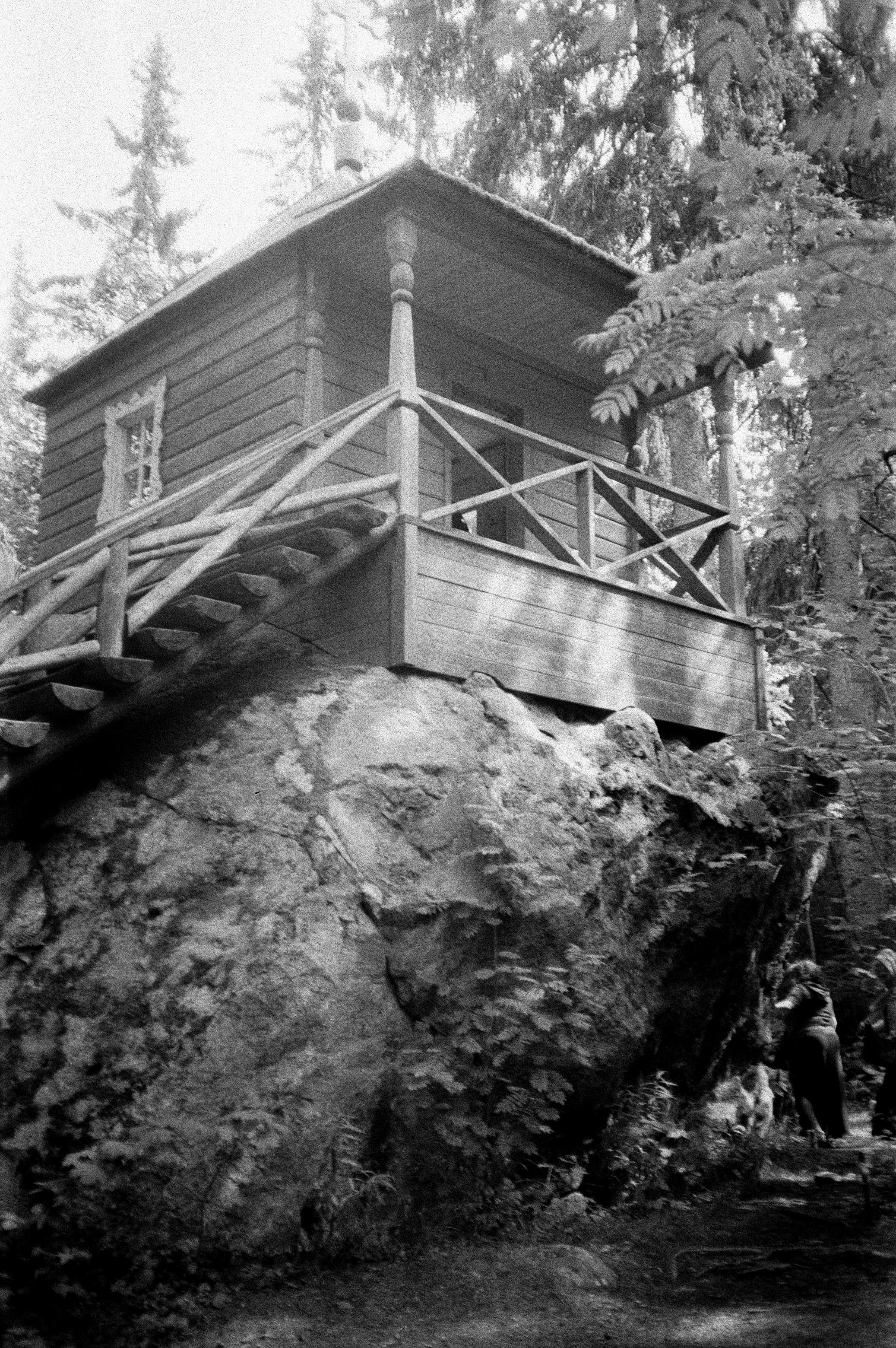 Остров Коневец на черно-белую пленку