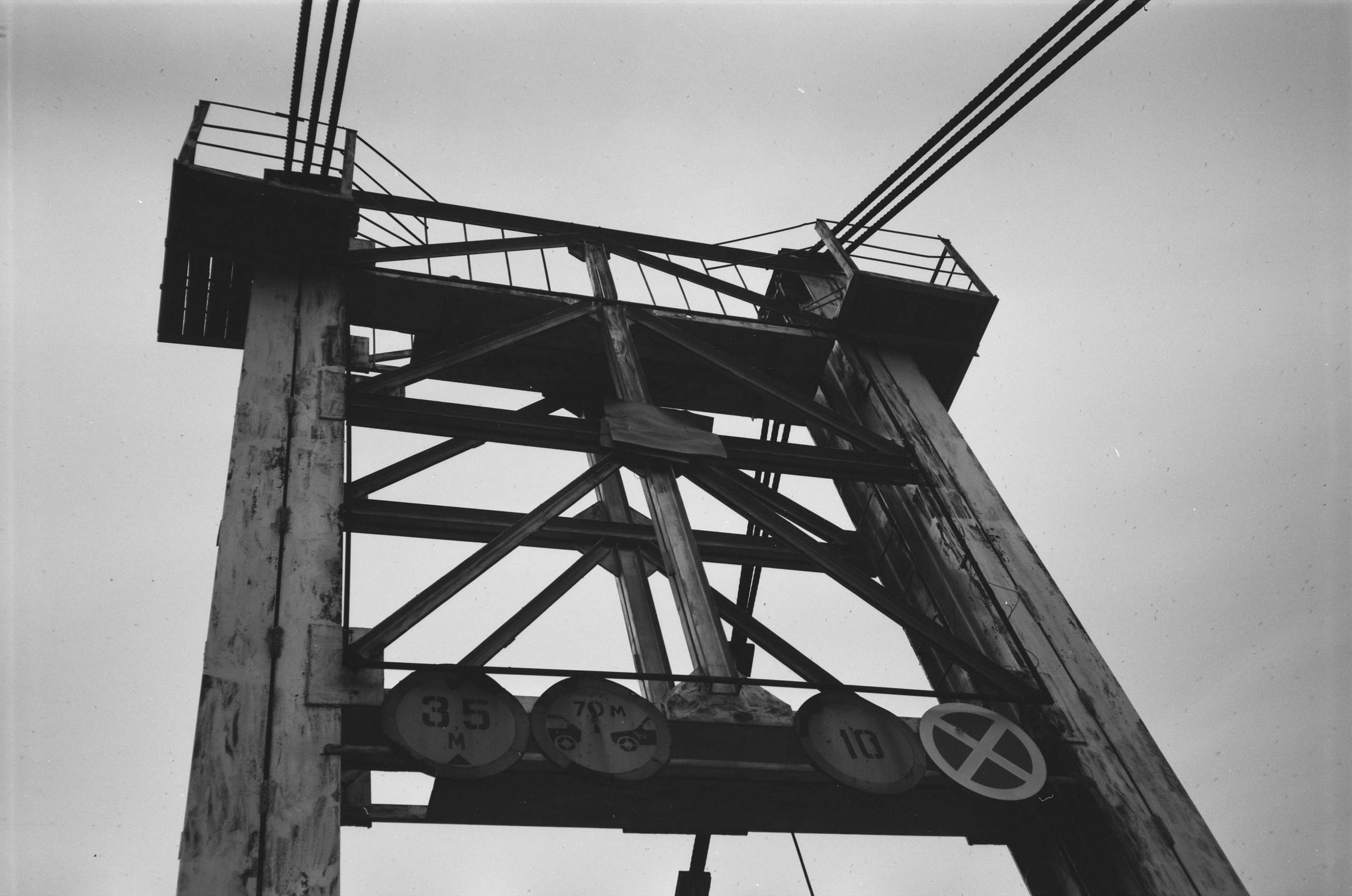 Ороктойский мост на черно-белую пленку