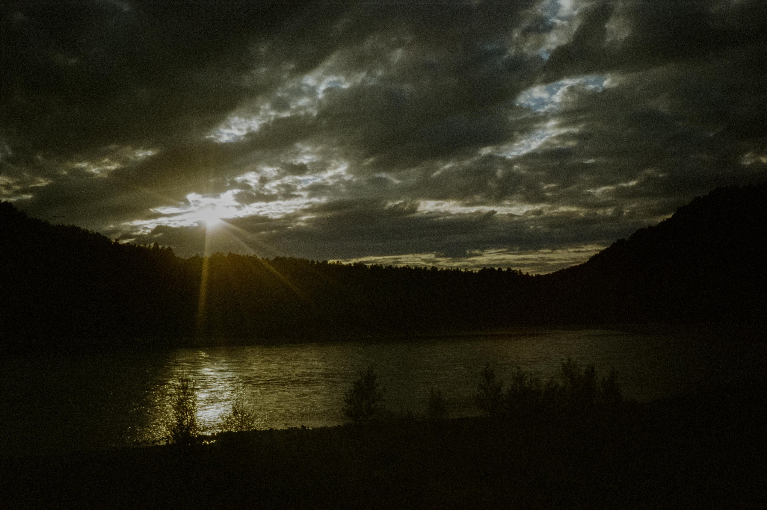 Закаты и восходы на базе Бережок / Fuji Eterna 500T / Revue 35CC