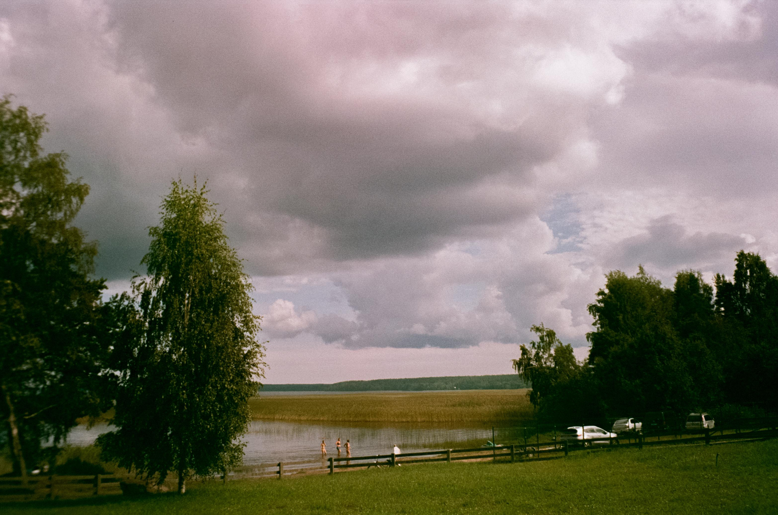 Озеро Отрадное, снятое на просроченную пленку