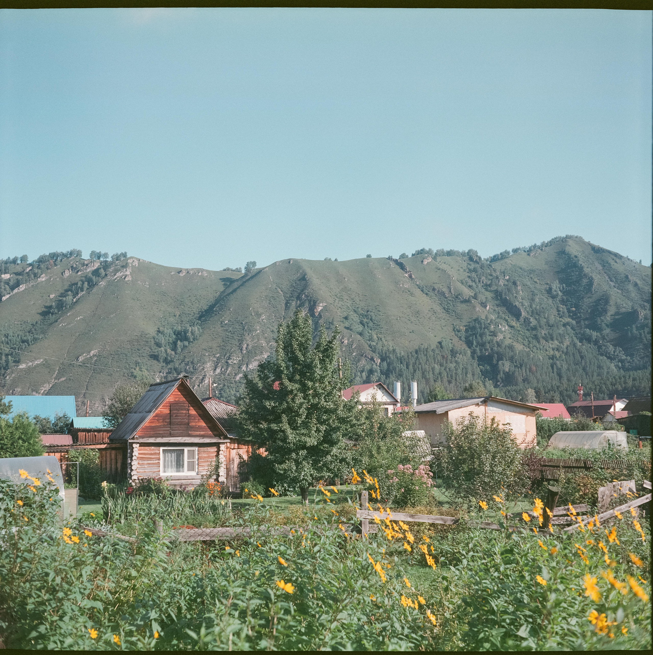 Манжерок, база Бережок, закаты / Super Fujica-6 / Fujifilm NPL 160
