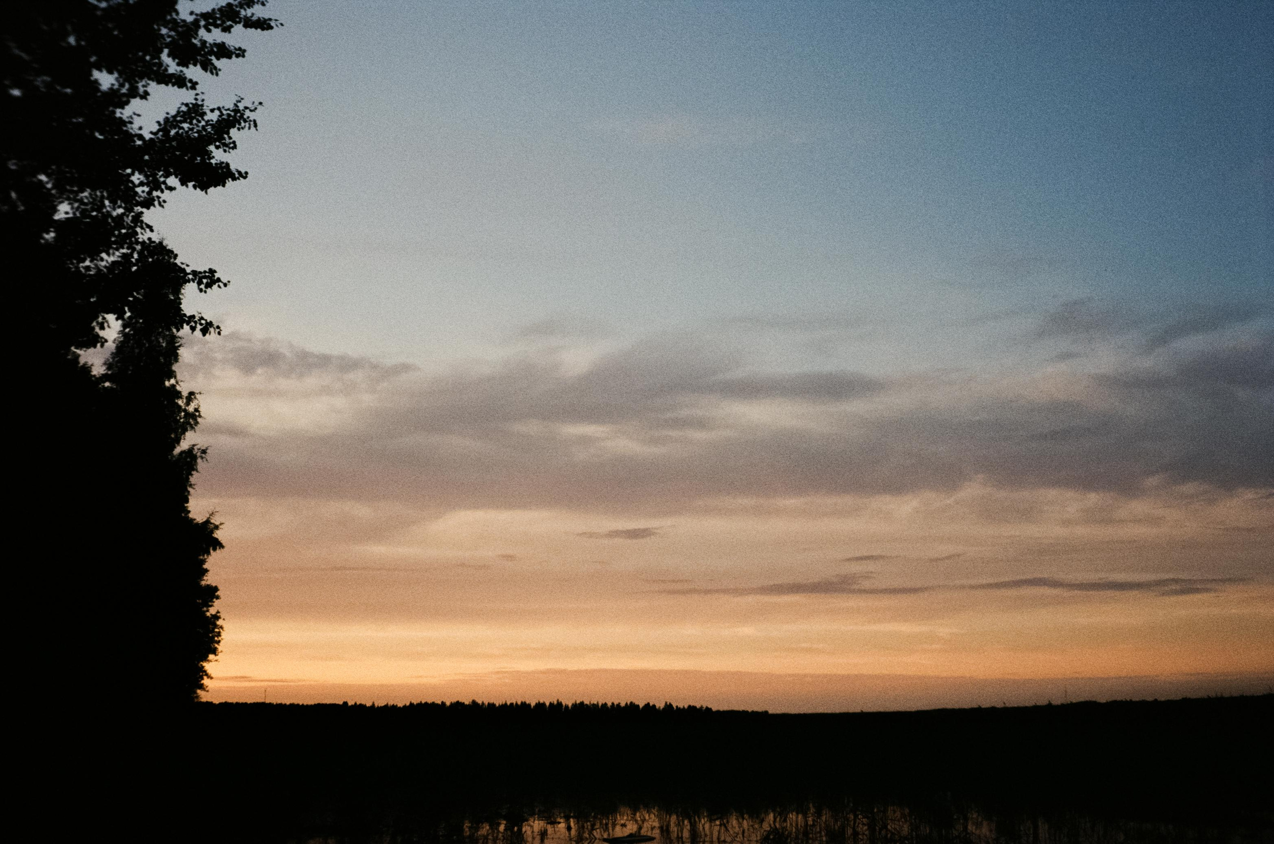 Прогулки на озере в Карелии на SUP