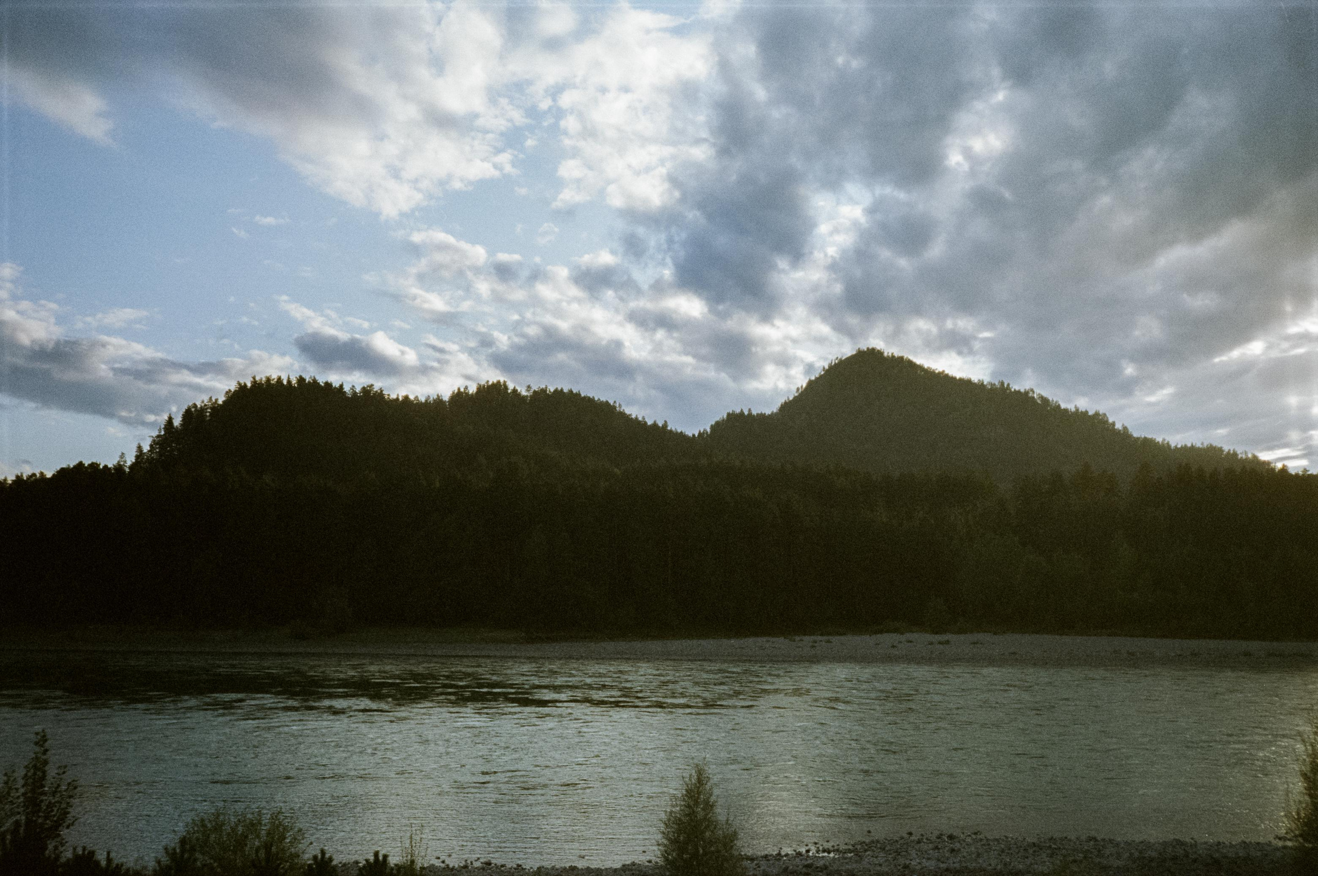 Закаты и восходы на базе Бережок / Fuji Eterna 500T / Revue 35CC