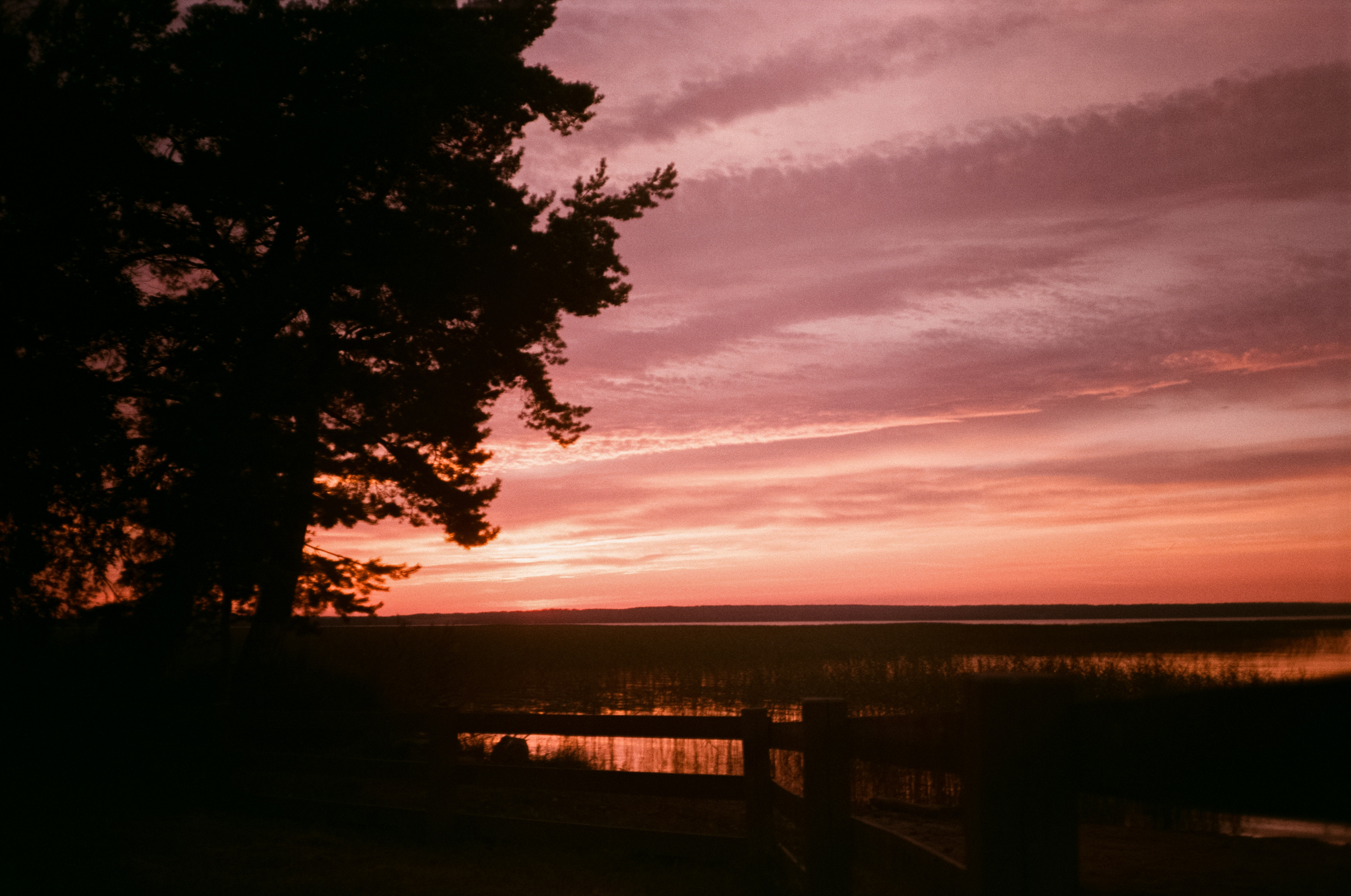 Снимаем восходы на просроченную пленку Konica Centuria 400