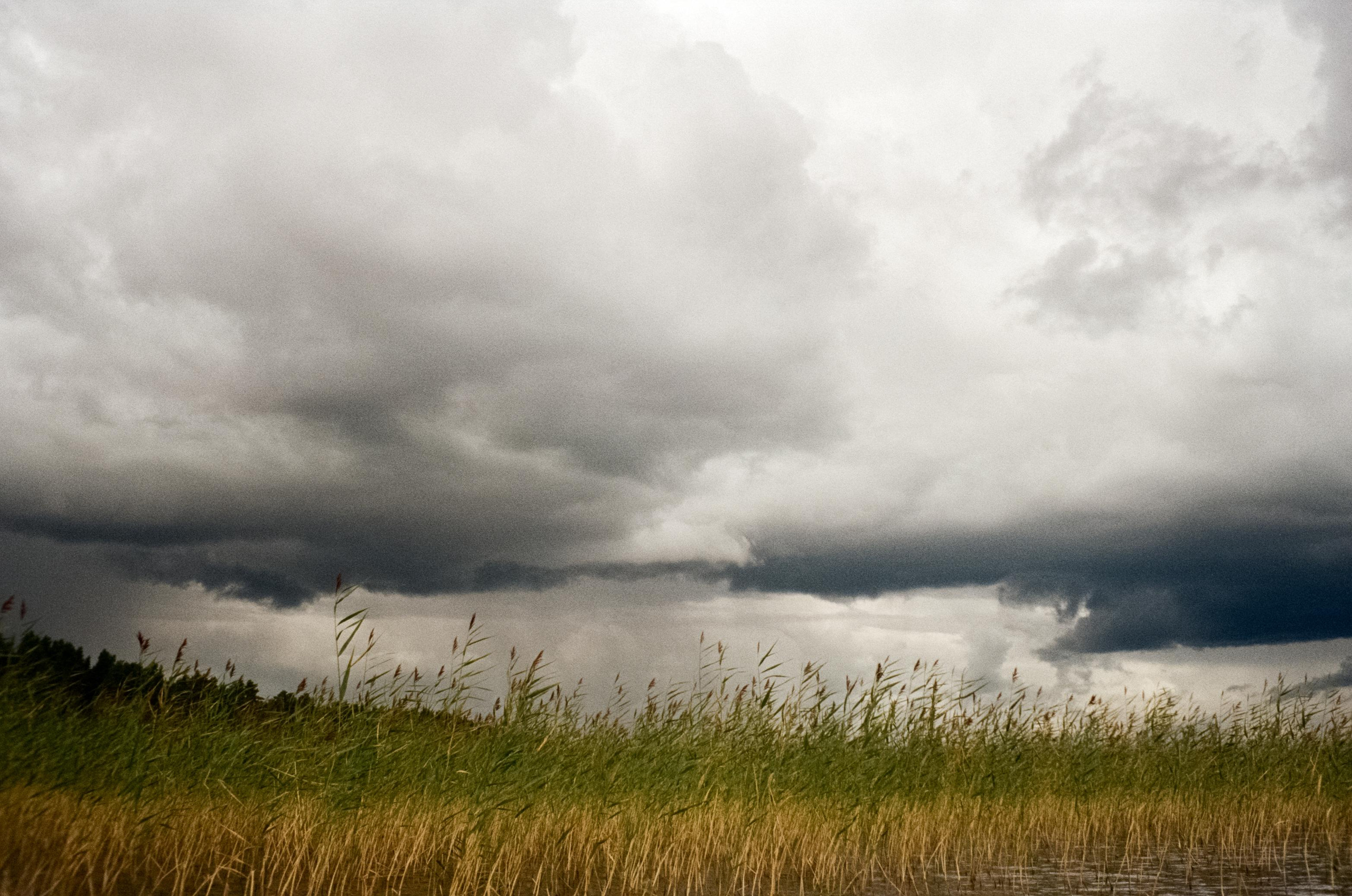 Прогулки на озере в Карелии на SUP