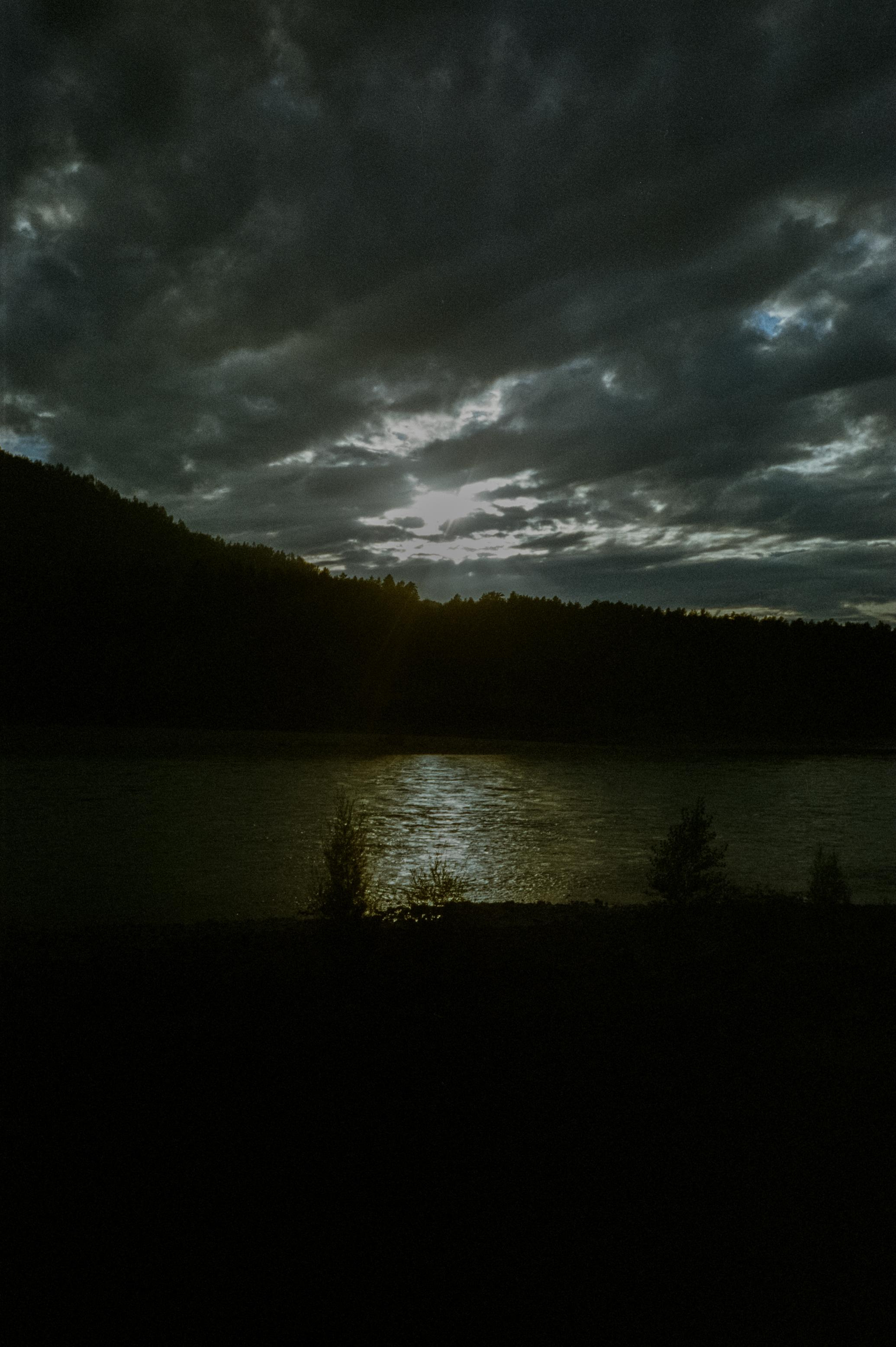 Закаты и восходы на базе Бережок / Fuji Eterna 500T / Revue 35CC