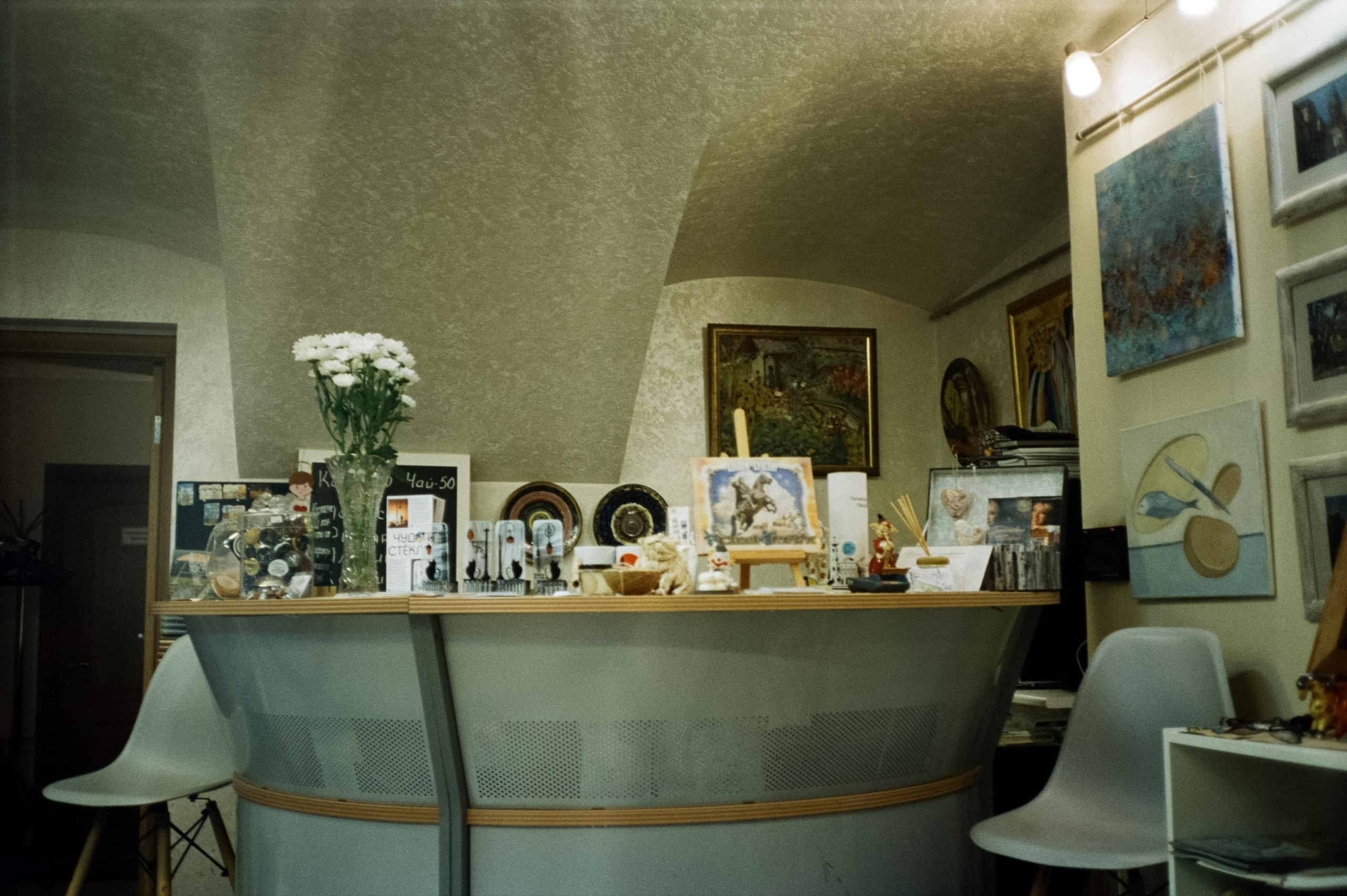 Контрастные цвета Питера на Kodak Vision 3 250D