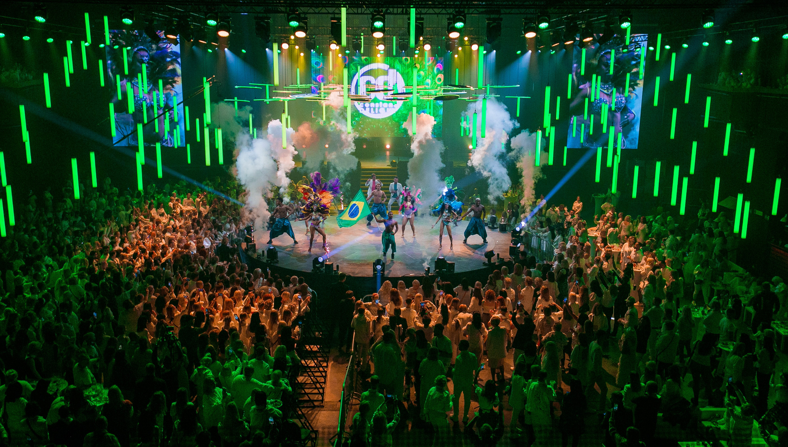 Фотосъемка корпоратива «Ночь парикмахера 2022» для компании CD. Репортажный фотограф Борис Геер