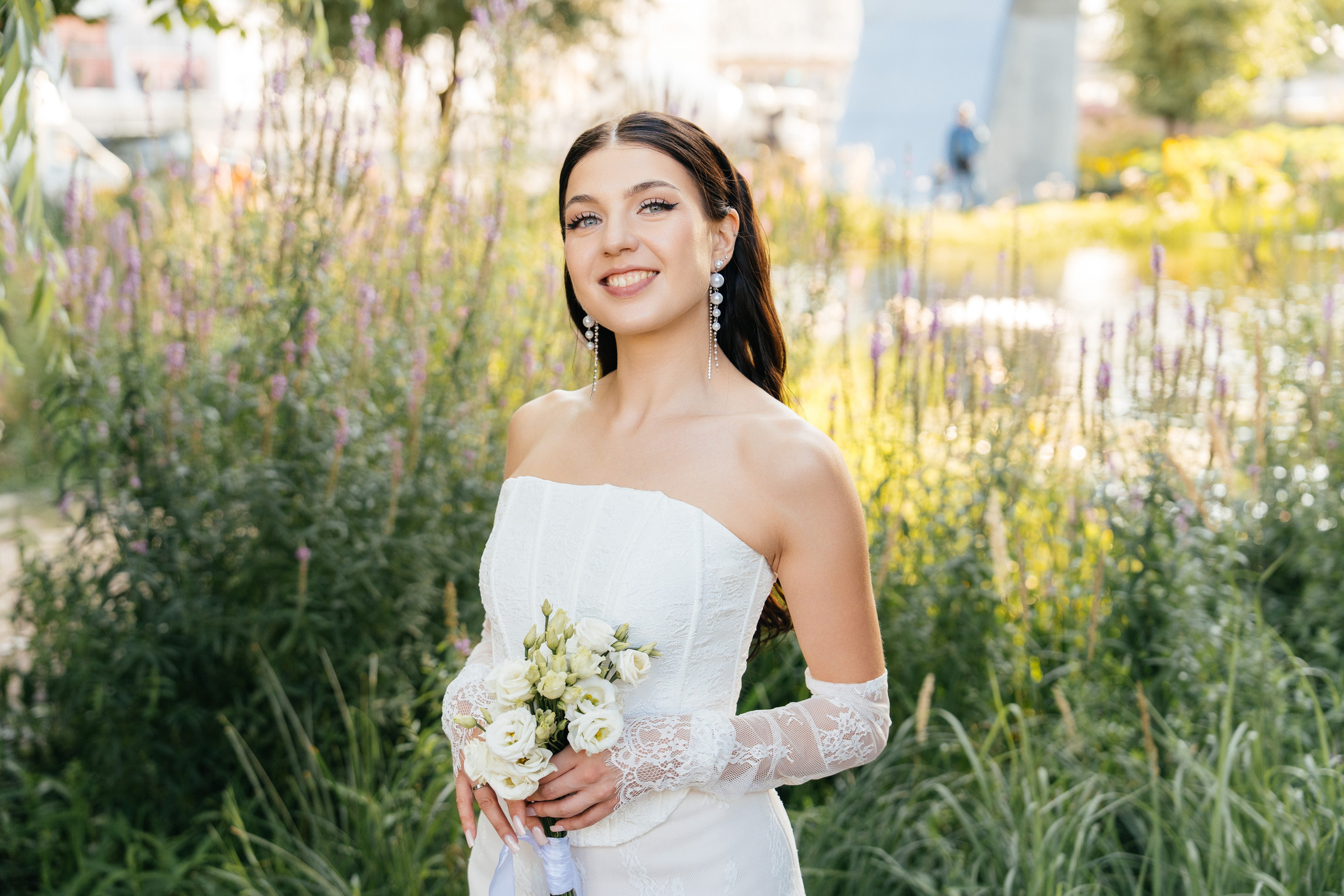 Свадебная фотосессия в Москве у высотки на Котельнической набережной. Свадебный фотограф в Москве Анна Полушина