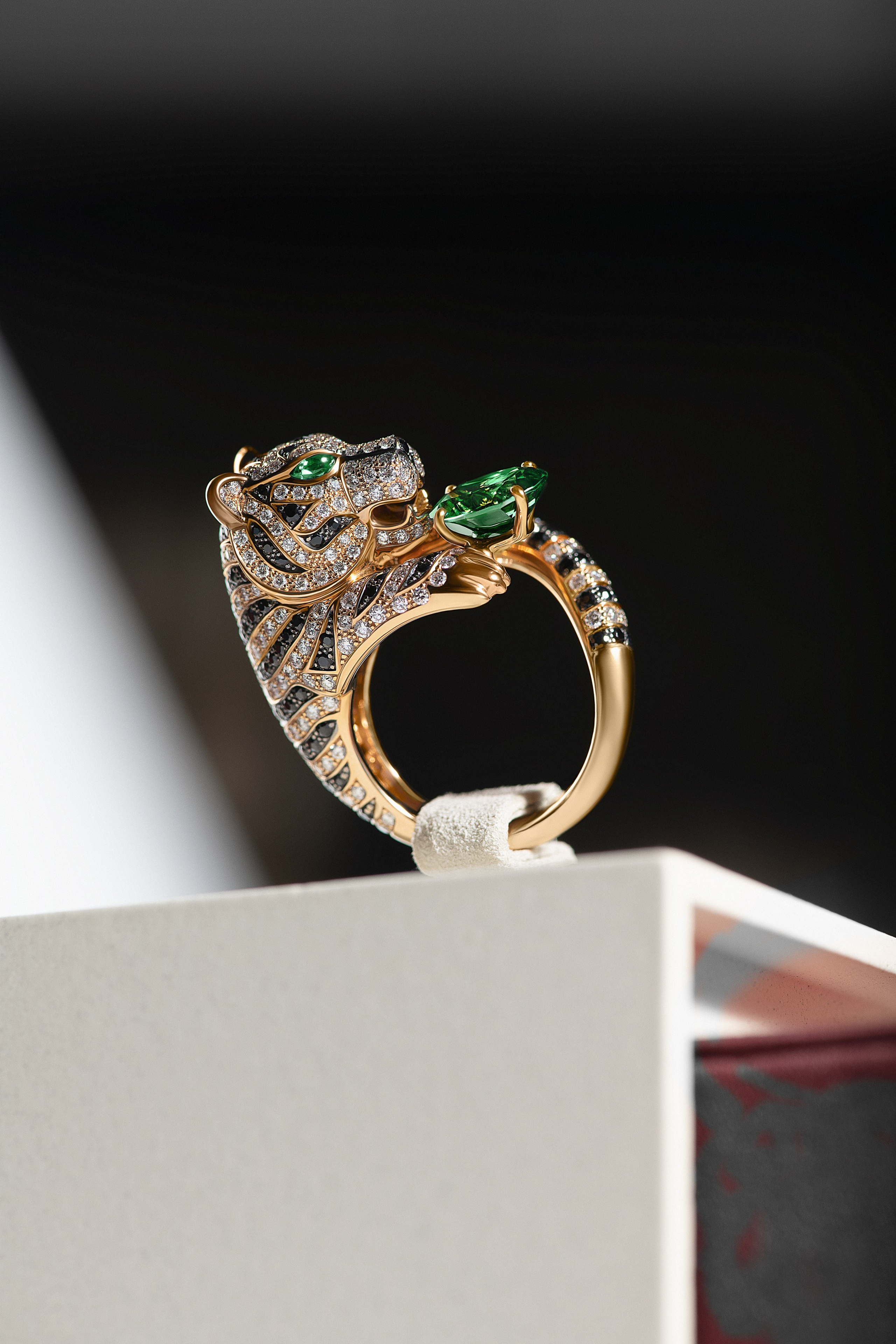 Часы и украшения. Фотограф — Рустам Бикулов. Коммерческая фотография, фуд-фотография