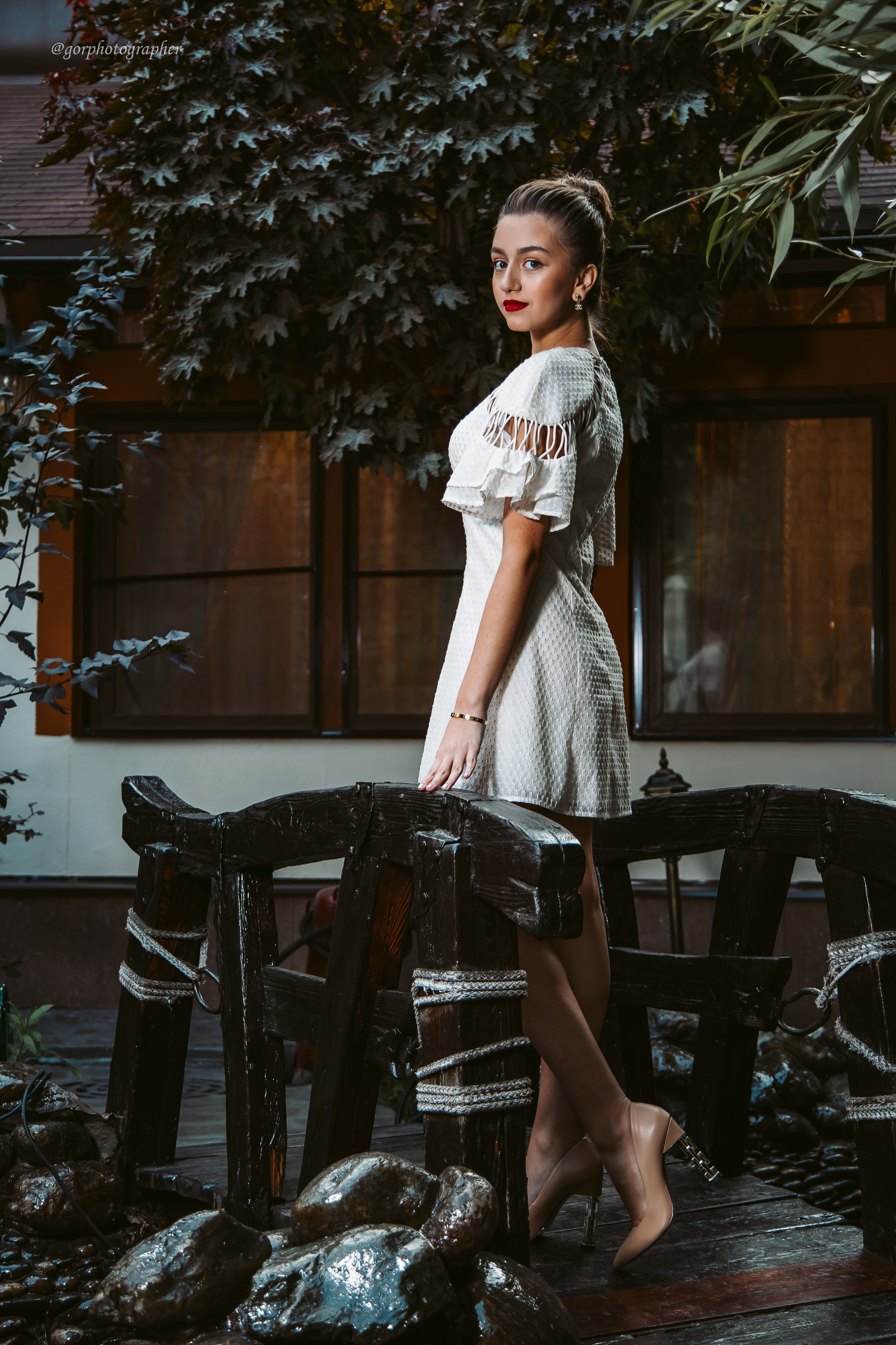 Фотосессия у ресторана. Свадебный Фотограф в Москве Гор Магтагян