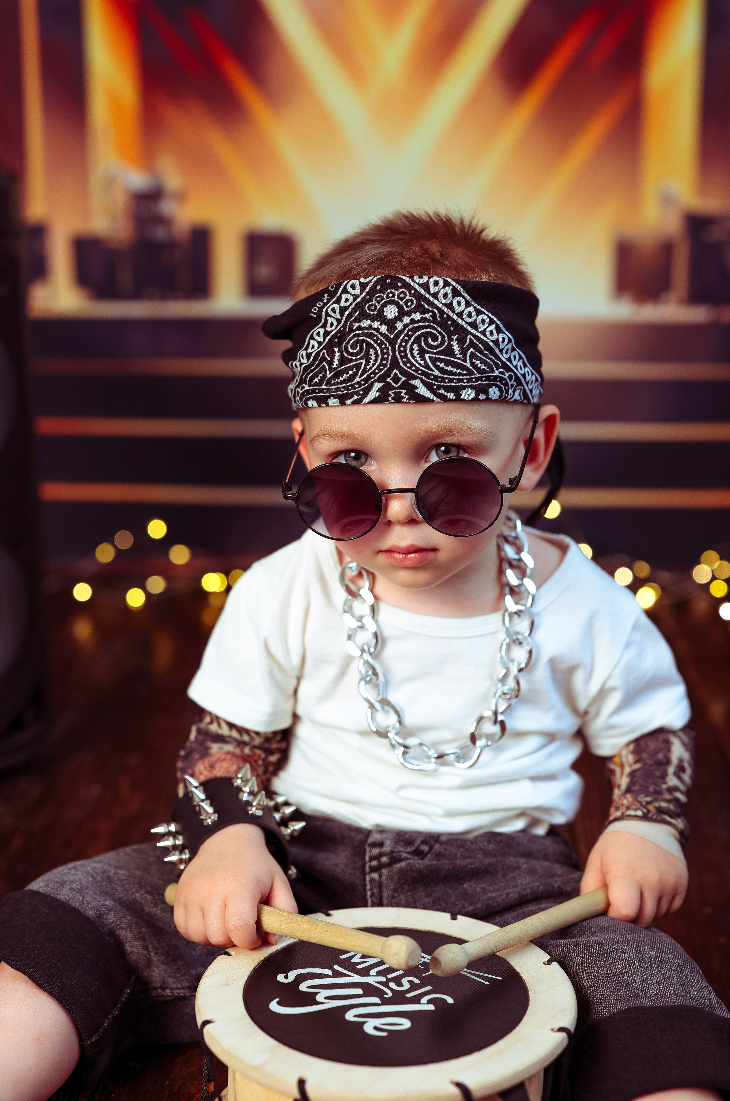 Мальчишки Антураж