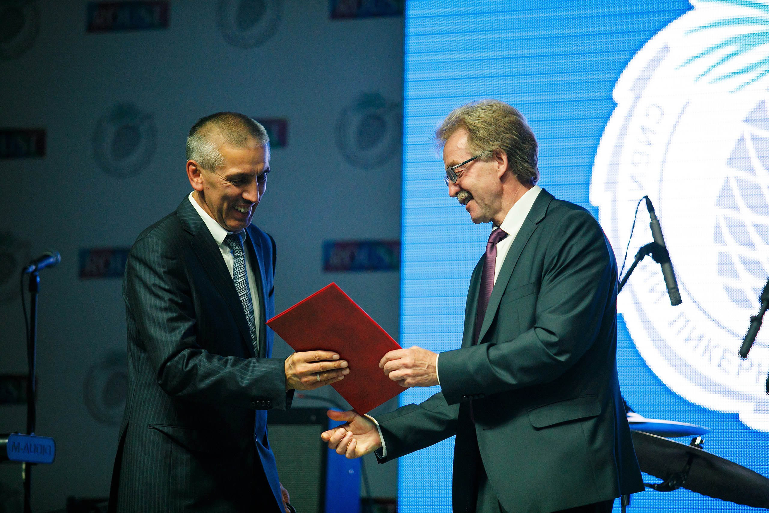 Конференции. Фотограф Сергей Колесников