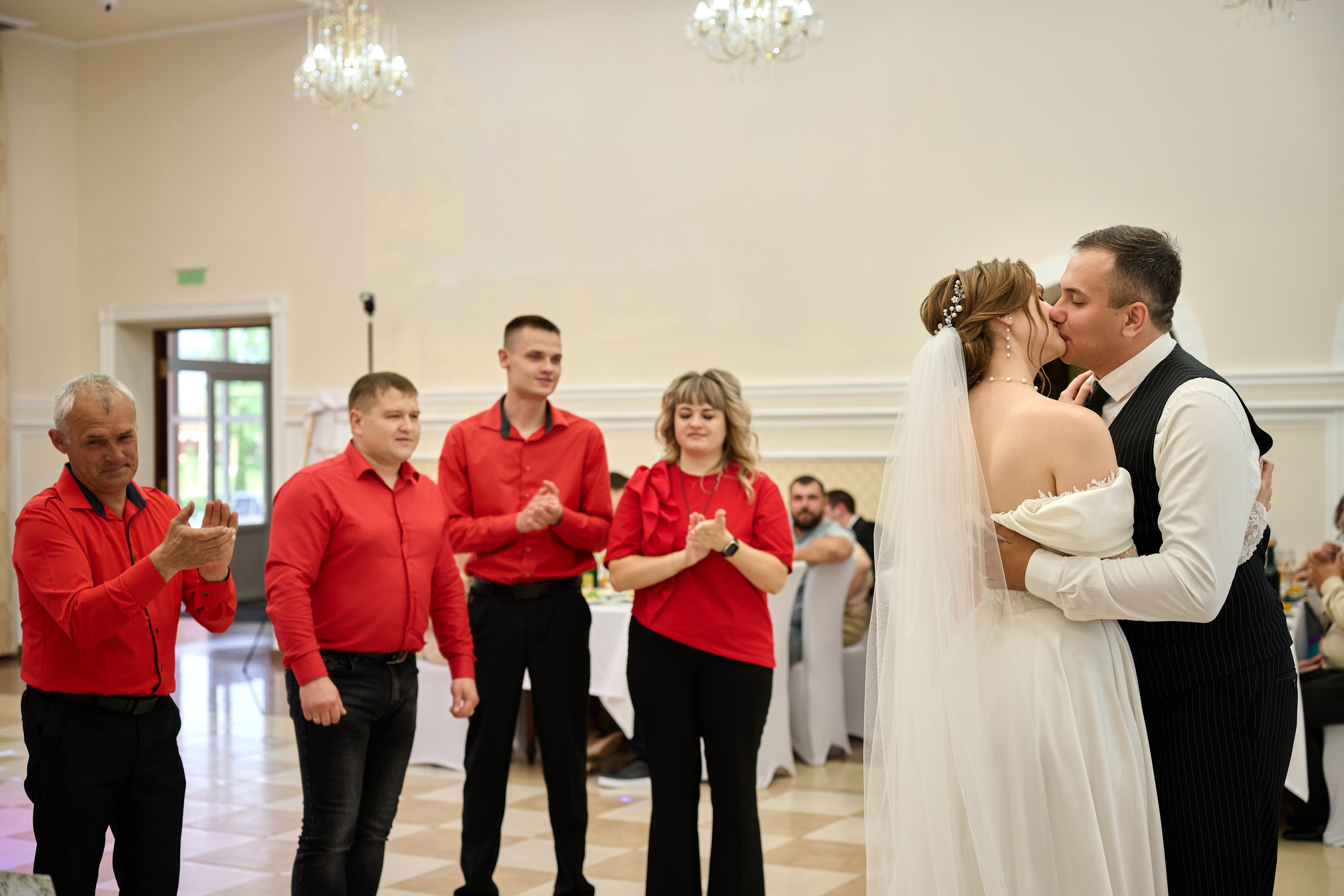 Гибридная съемка свадьбы Виктора и Виктории. Профессиональный фотограф Старый Оскол, Губкин — свадьба, венчание, крещение, юбилей и день рождения